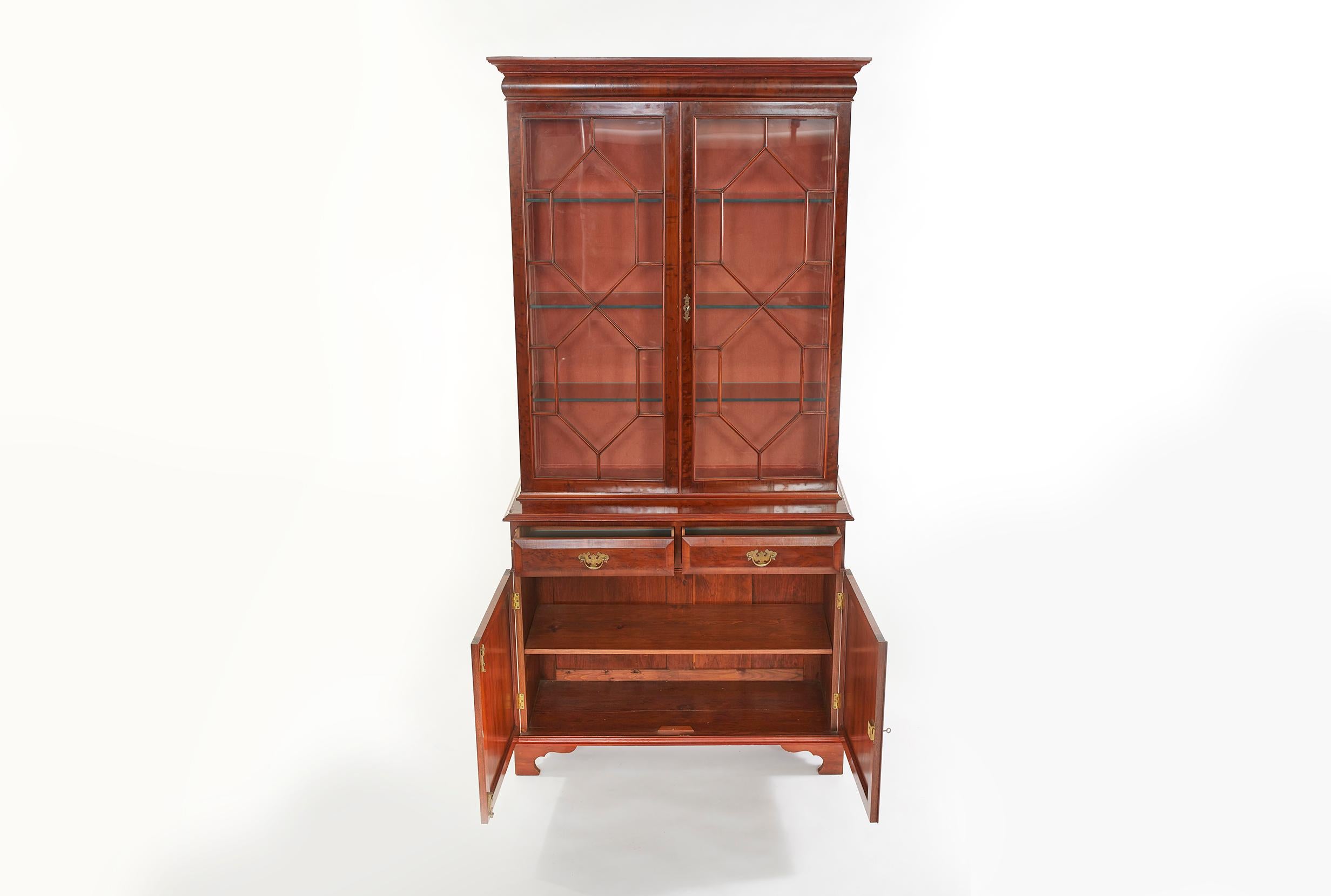 Burl Mahogany Two Part Hutch / Cabinet In Good Condition In Tarry Town, NY