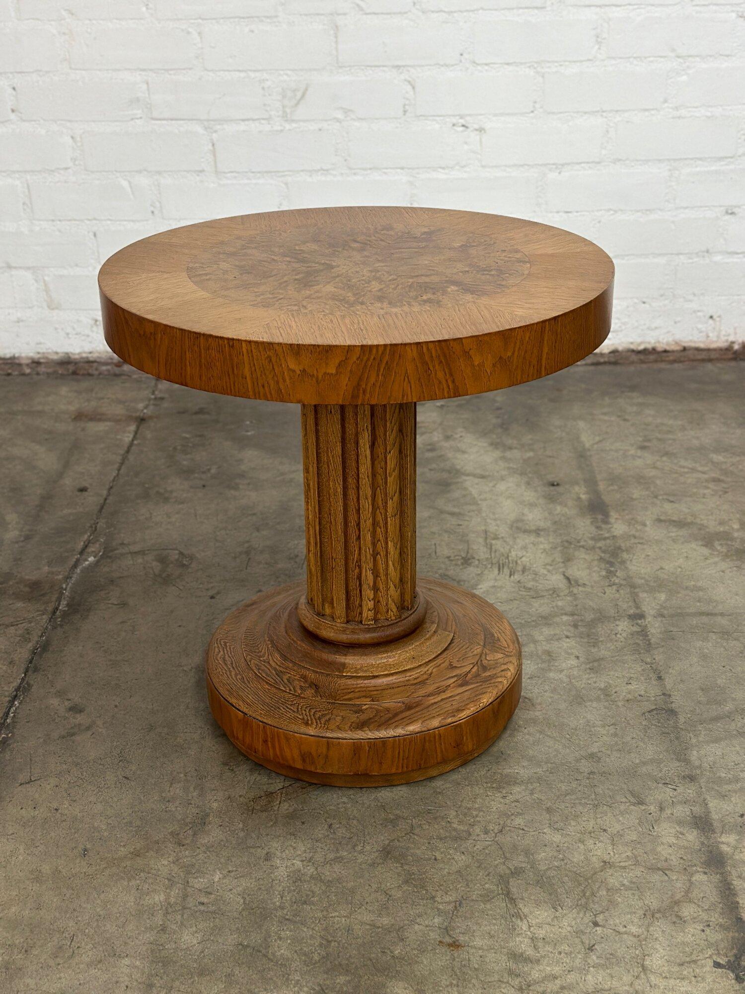 Burl & Oak Side Table by Heritage In Good Condition For Sale In Los Angeles, CA