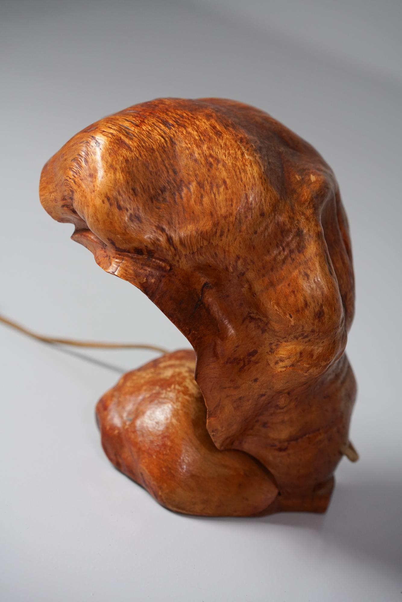 Milieu du XXe siècle Lampe de table en loupe, Finlande, années 1950 en vente