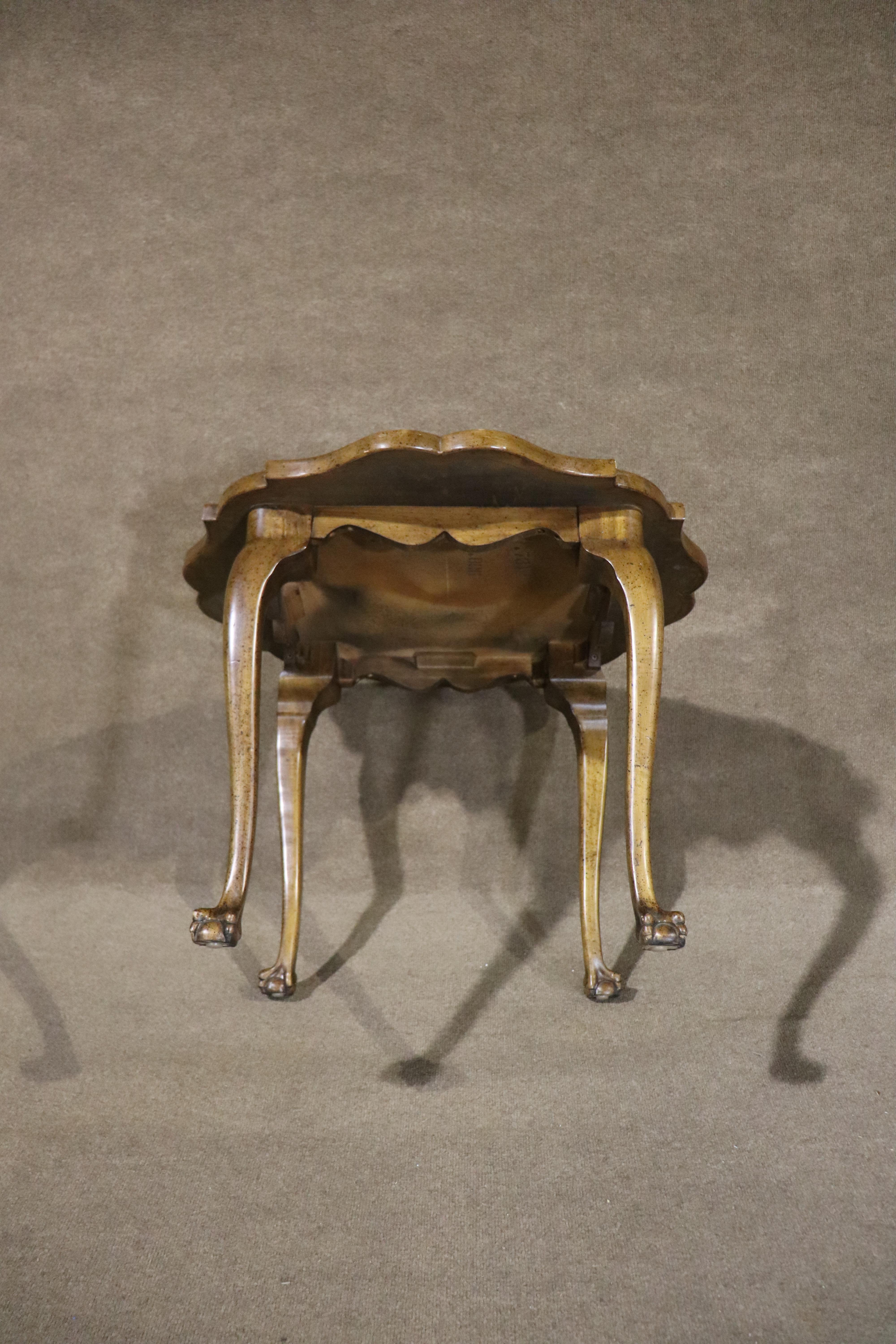 Burl Top Chippendale Tisch (19. Jahrhundert) im Angebot