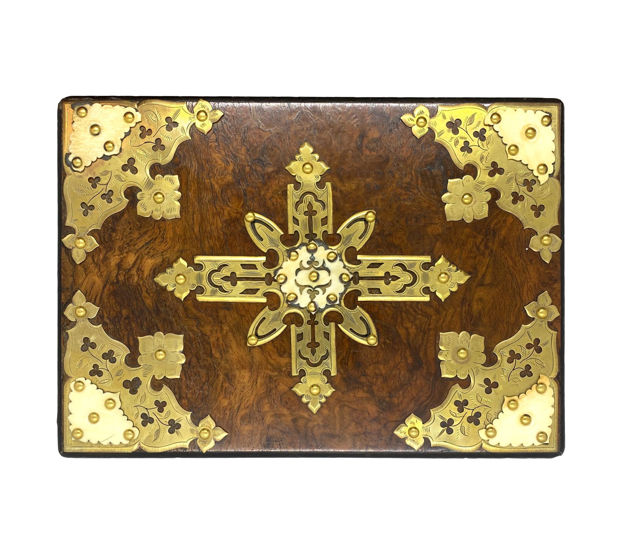 Burl Walnut Cigar Box Humidor with Brass Tracery, English, circa 1880 In Good Condition For Sale In Banner Elk, NC