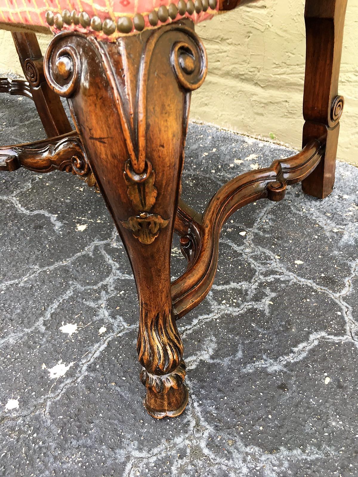 Burl Walnut Queen Anne Style Pair of Armchairs, circa 1940 For Sale 6