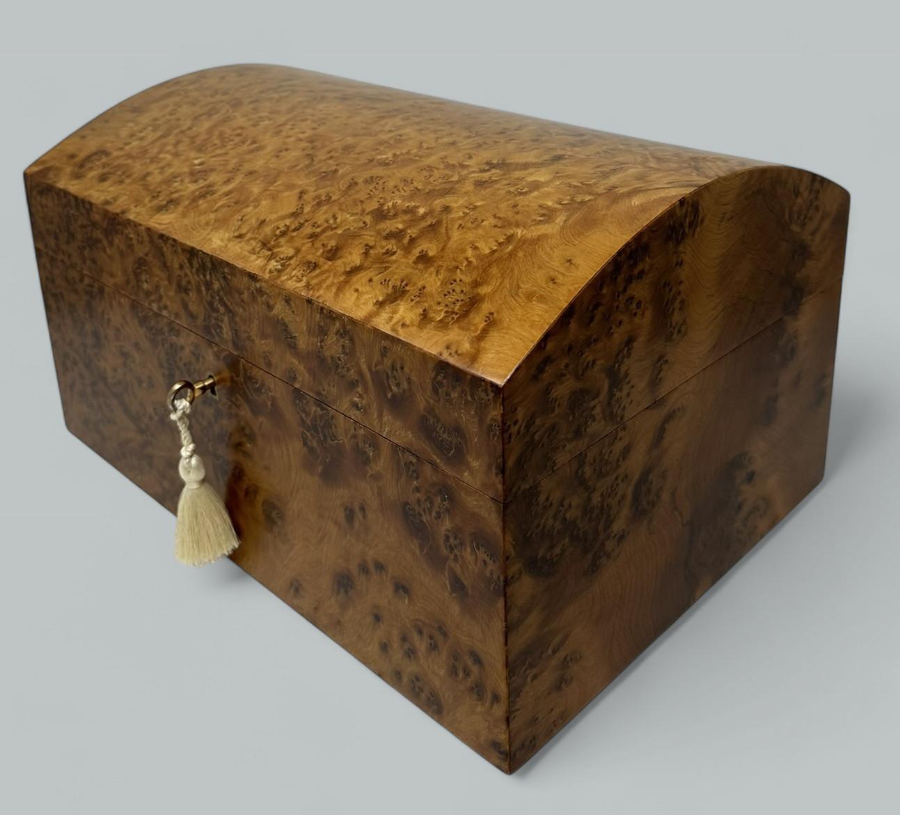 Burl Walnut  Thuya Wood Handmade Jewelry Casket Box Manning of Ireland Irish New For Sale 4