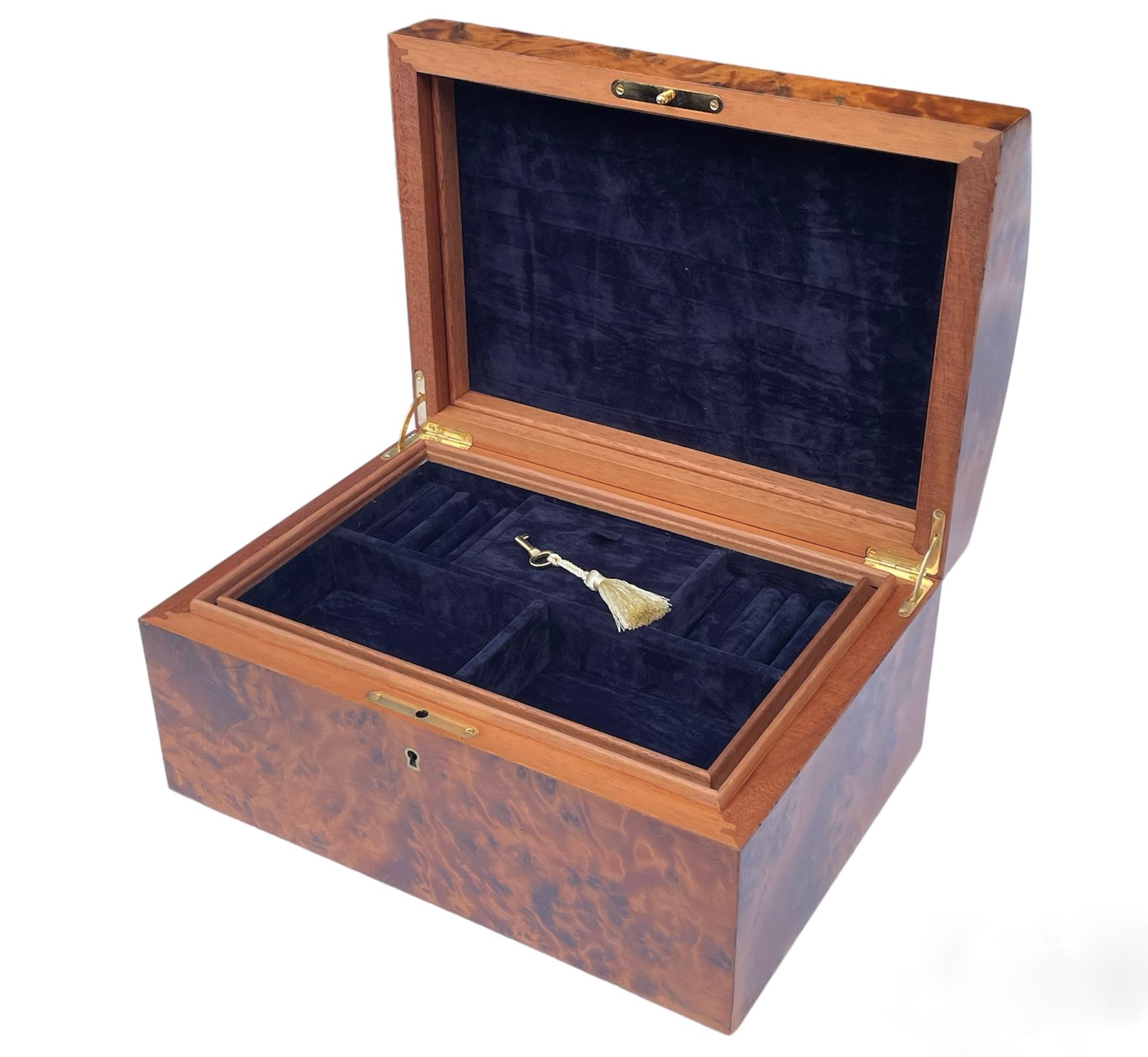 Polished Burl Walnut  Thuya Wood Handmade Jewelry Casket Box Manning of Ireland Irish New