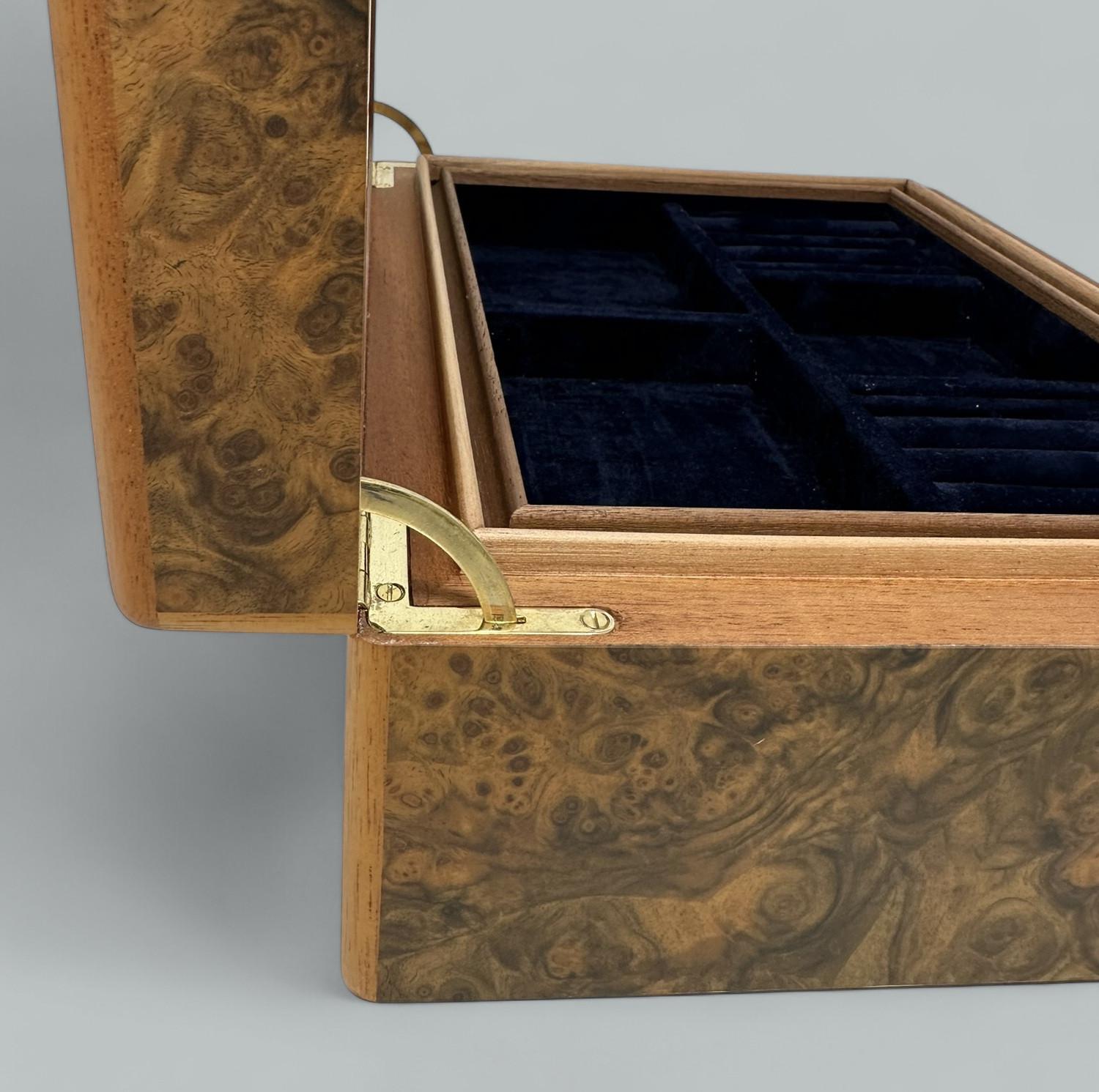 Burl Walnut Thuya Wood Handmade Jewelry Casket Box Manning of Ireland Irish New 4