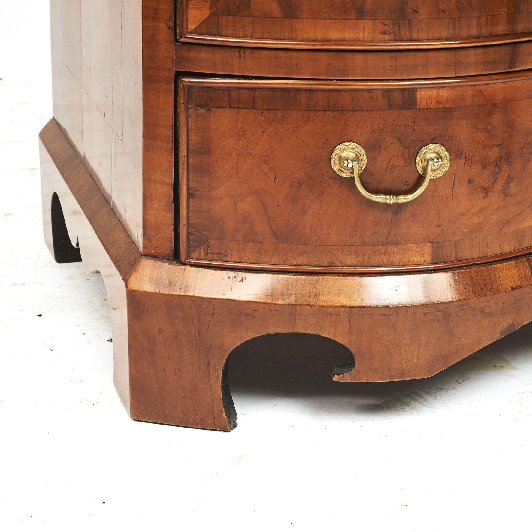 Bureau / Secretary In Burl Walnut For Sale 5