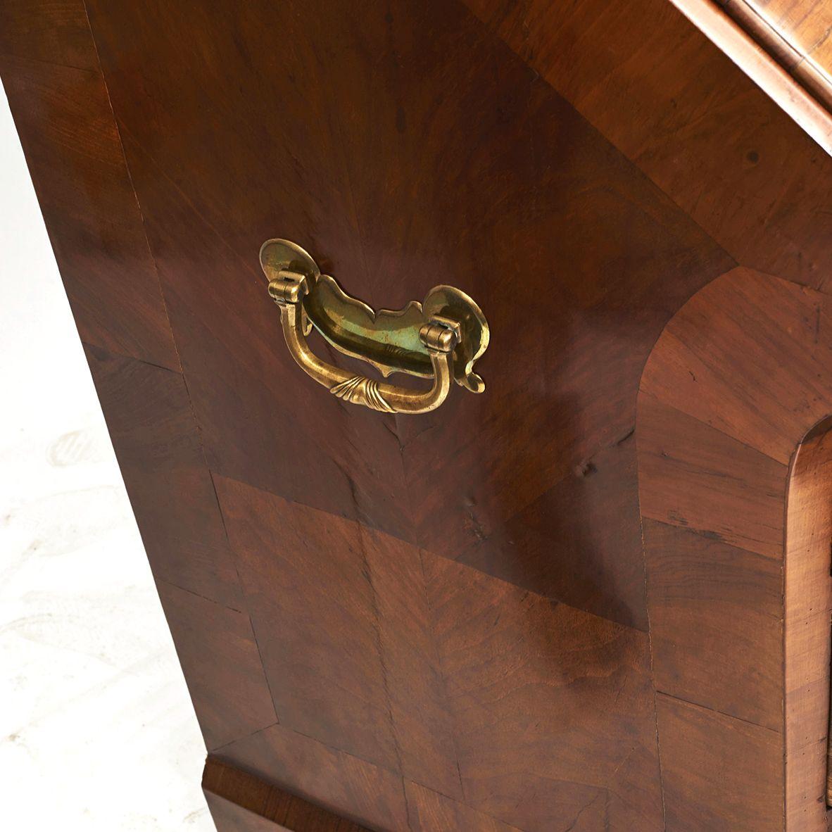 Bureau / Secretary In Burl Walnut For Sale 7