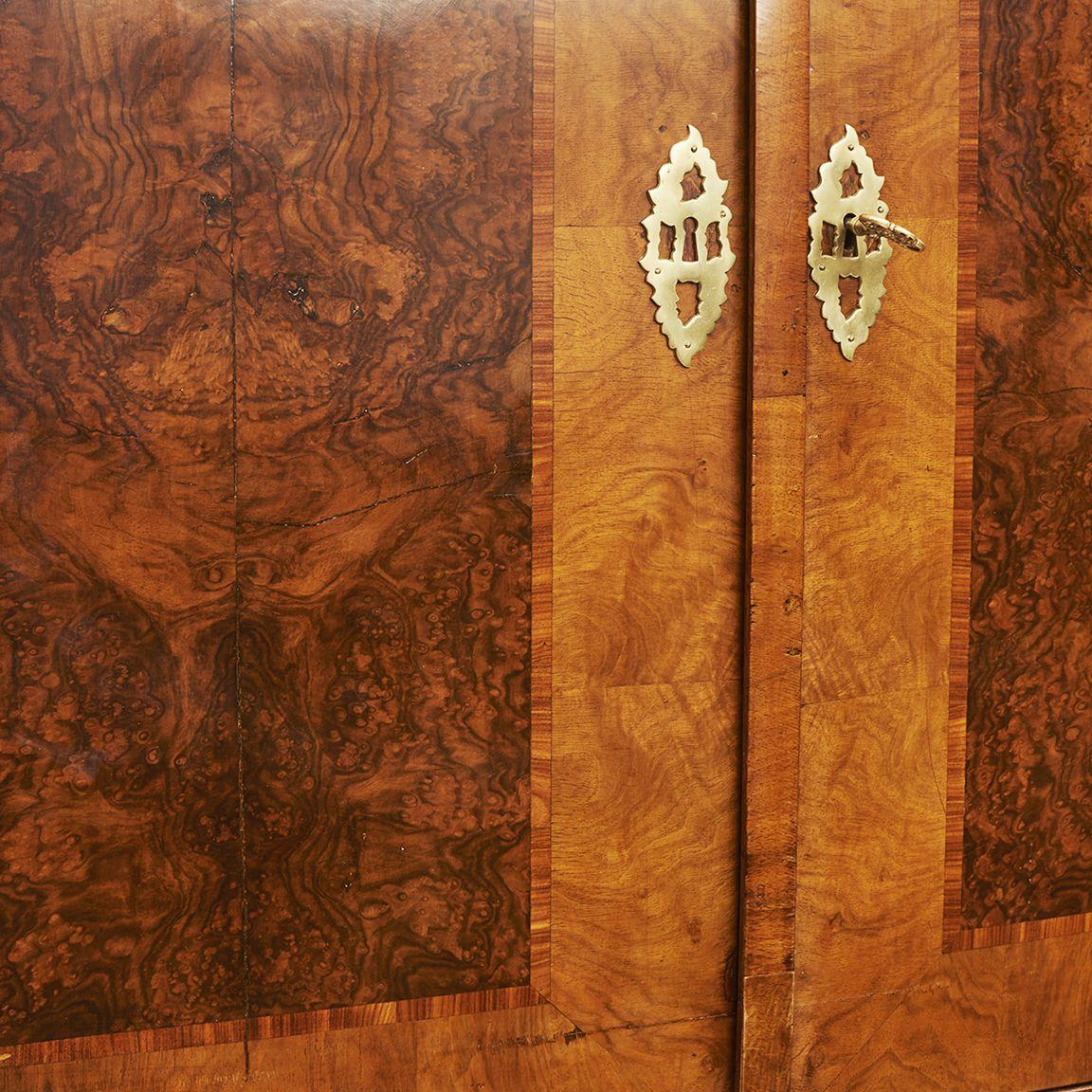 Bureau / Secretary In Burl Walnut For Sale 11