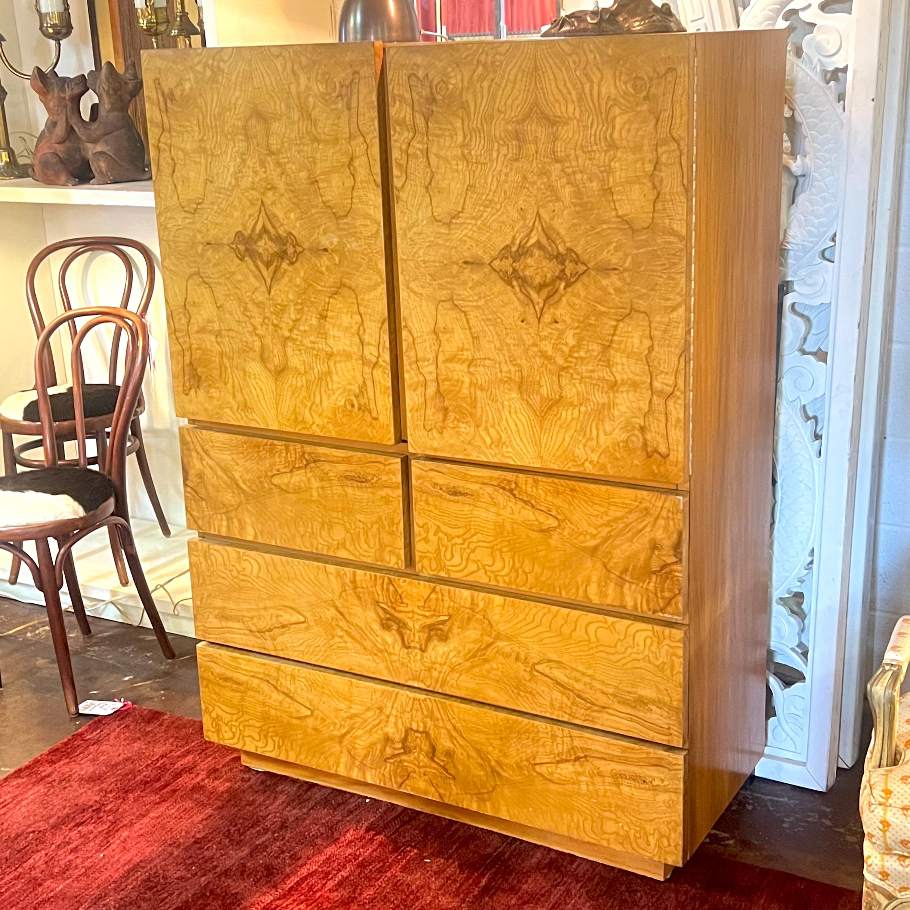 Mid-Century Modern Armoire en Wood Wood par Lane en vente