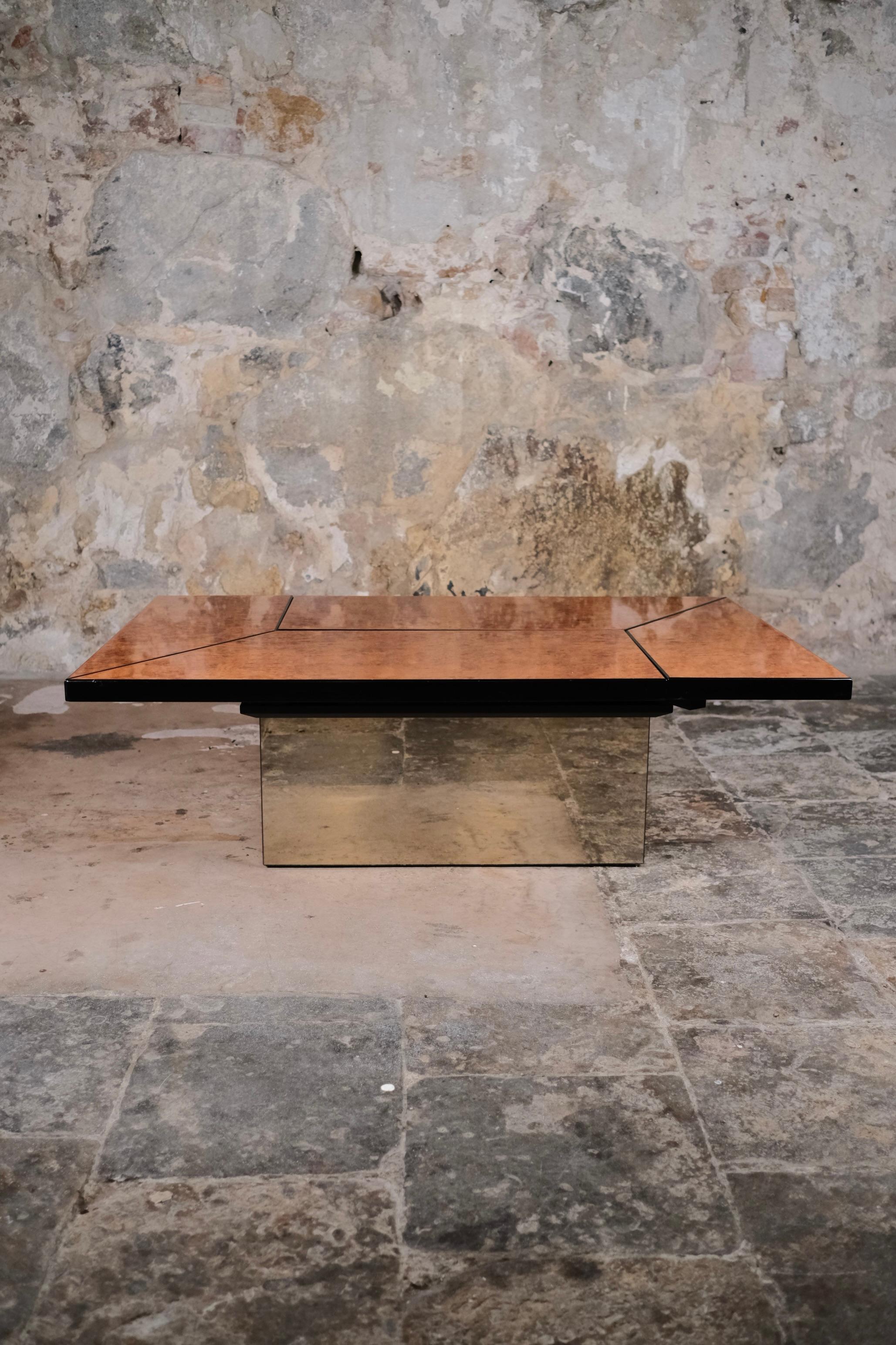 Burl wood coffee table with bar by Paul Michel for Roche Bobois, 1980s In Good Condition For Sale In Lyon, FR