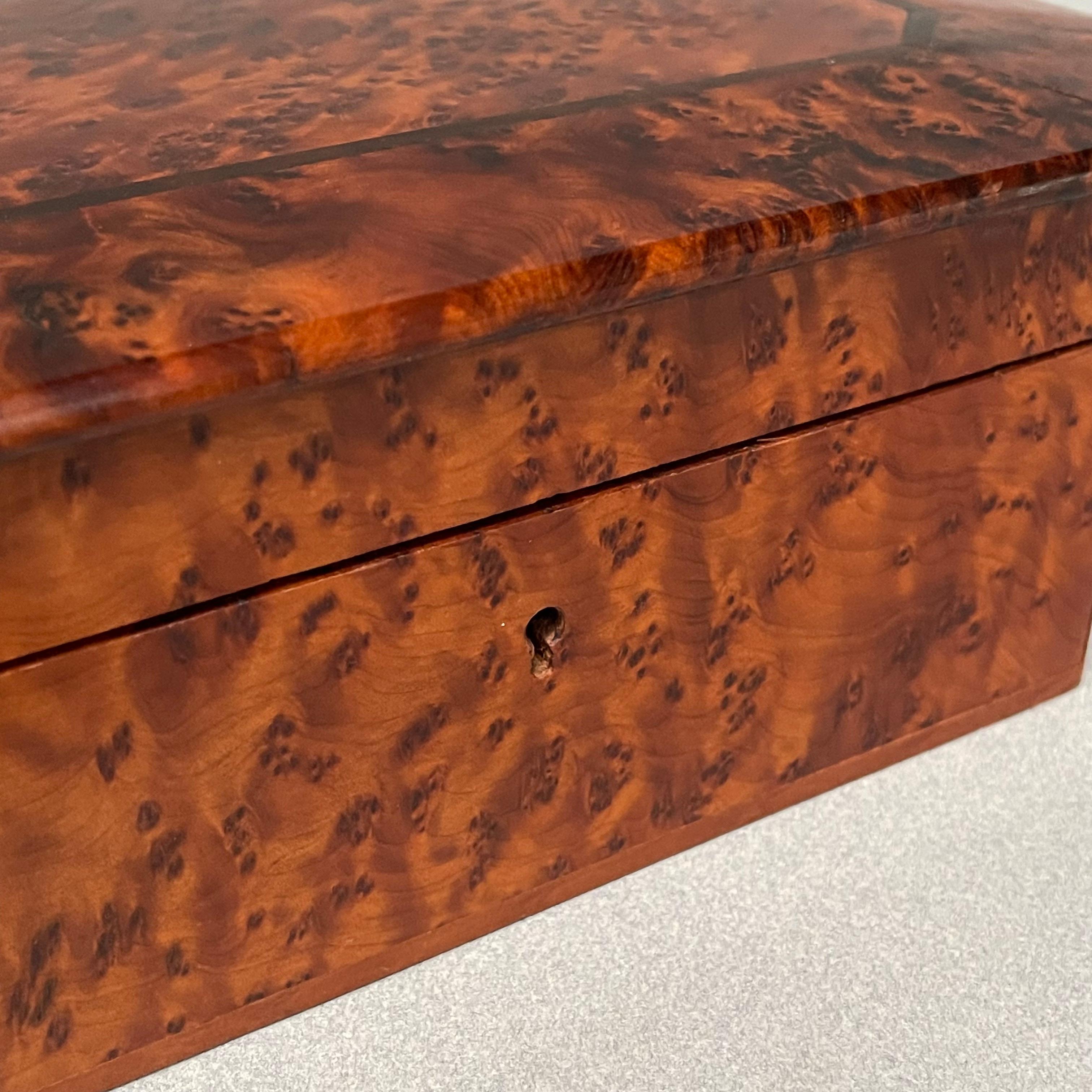 Humidificador Burl Wood mediados del siglo XX en venta