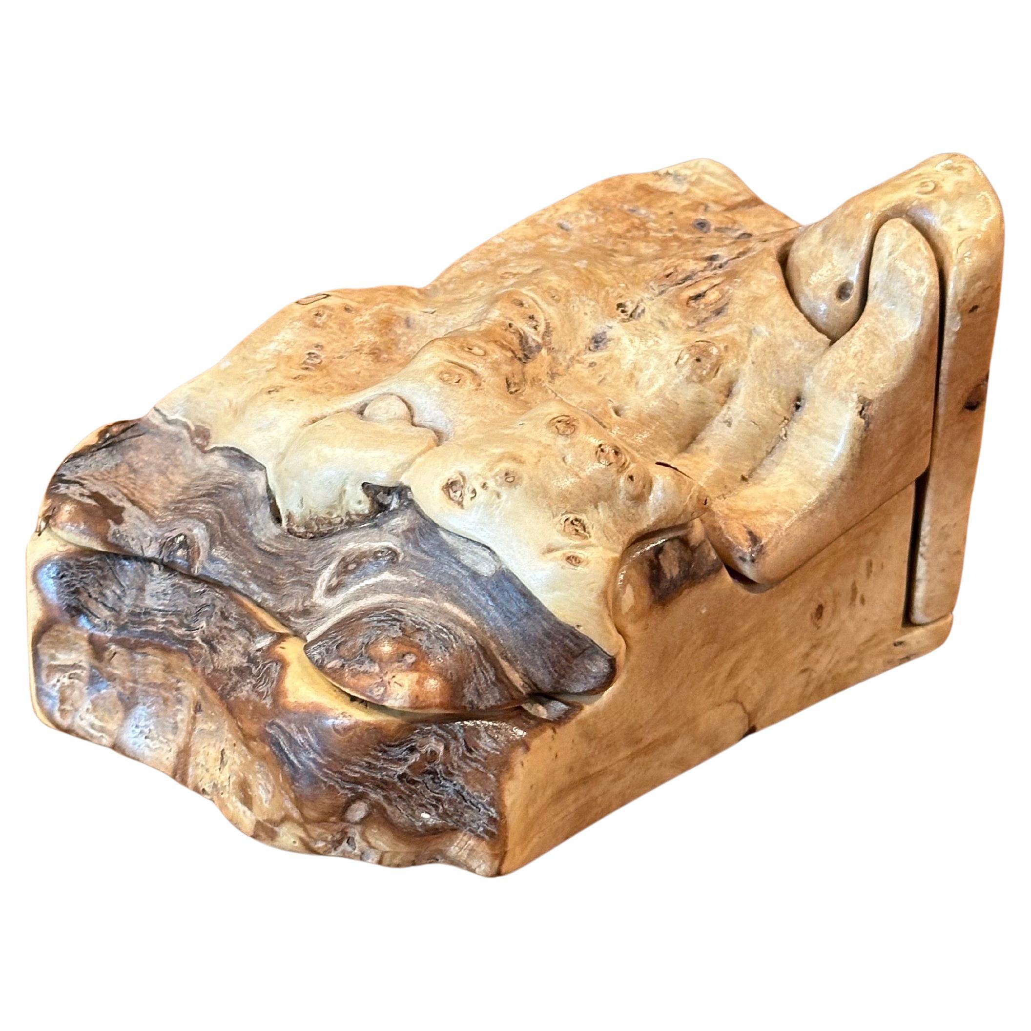 Boîte à puzzle en bois de ronce par Don Wood en vente 11