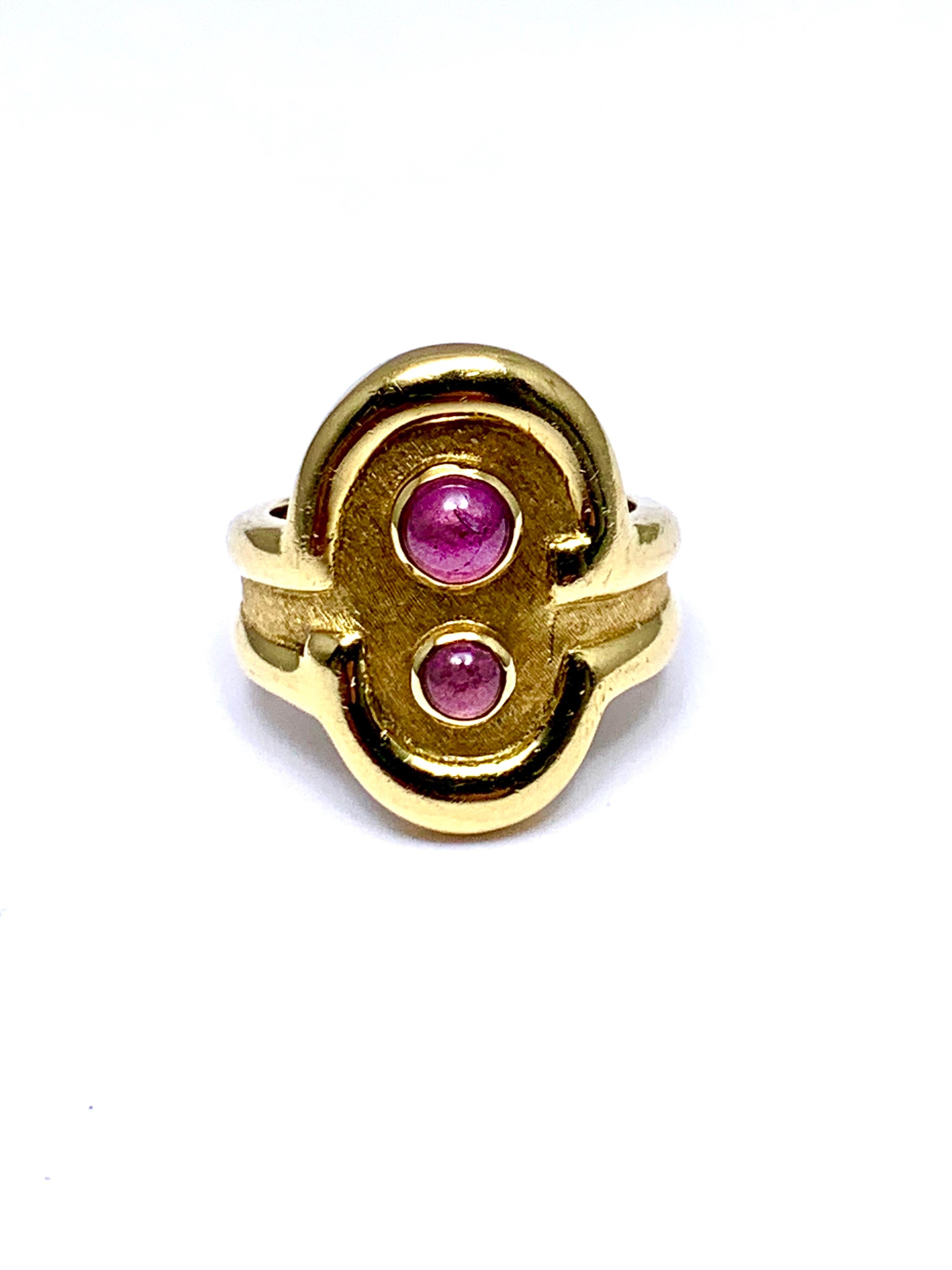 Burle Marx 0.48 Carat Cabochon Pink Tourmaline and 18 Karat Yellow Gold Ring 2