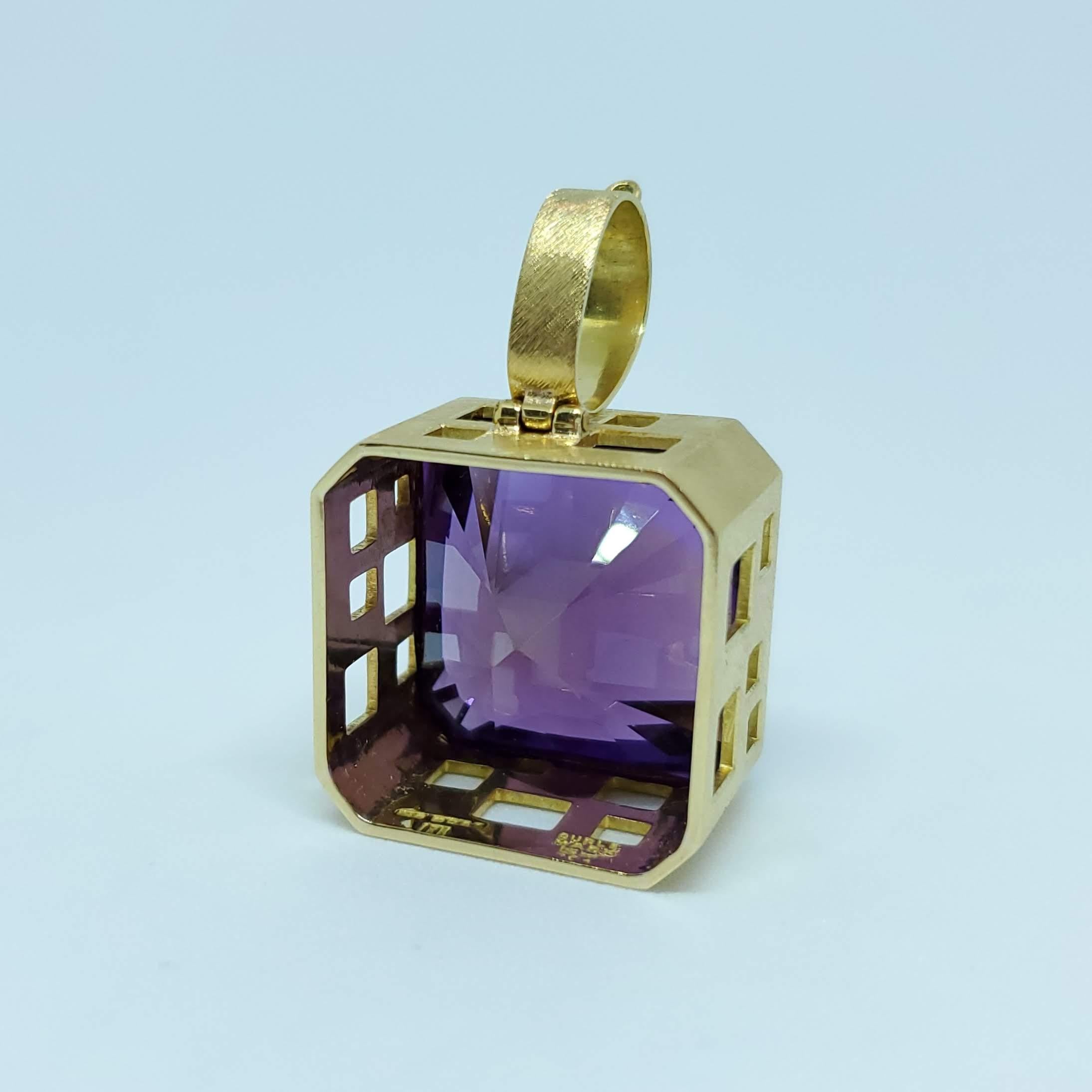 Burle Marx 18 Karat Gold Ametrine Pendant In Excellent Condition For Sale In Woodway, TX