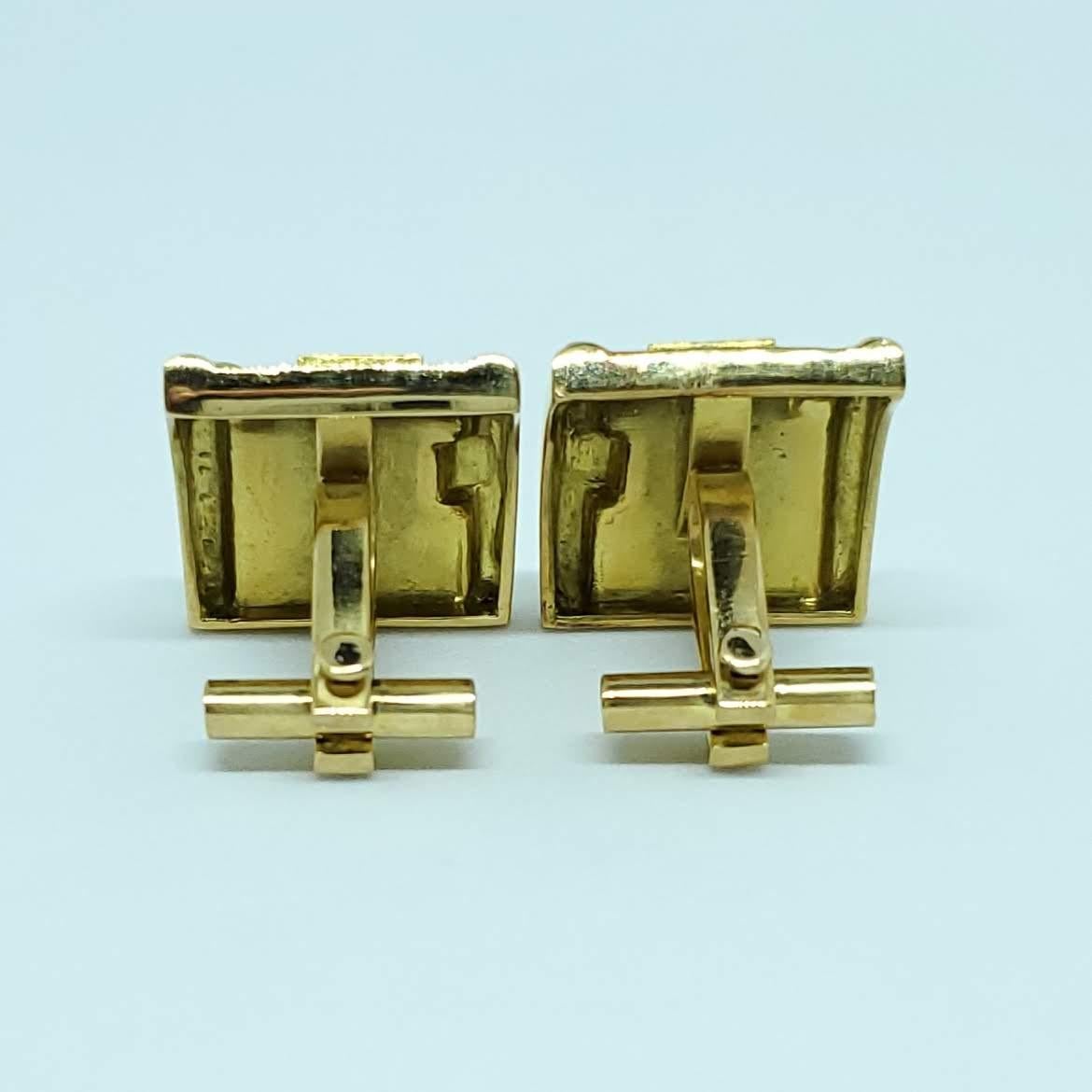 Burle Marx 18 Karat Gold Cufflinks  In Good Condition For Sale In Woodway, TX