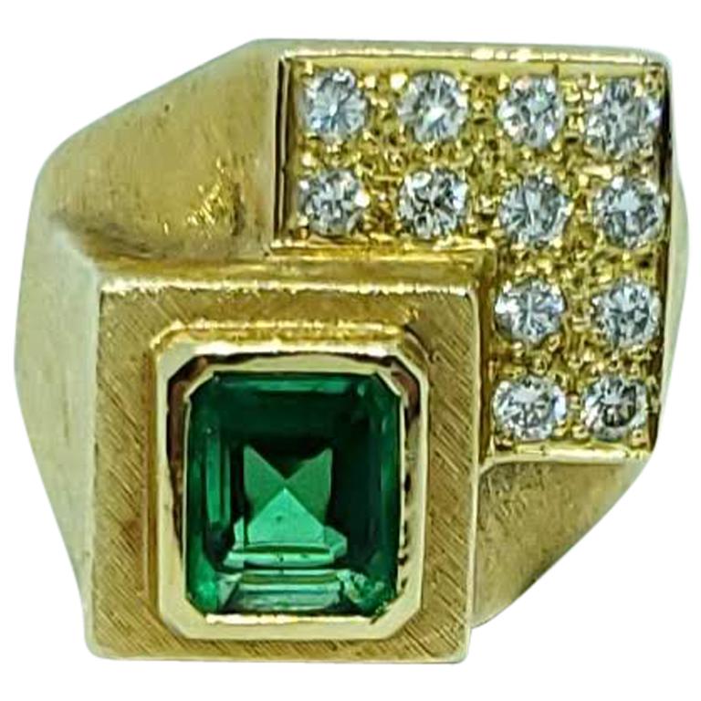 Burle Marx 18 Karat Gold Emerald and Diamond Ring For Sale