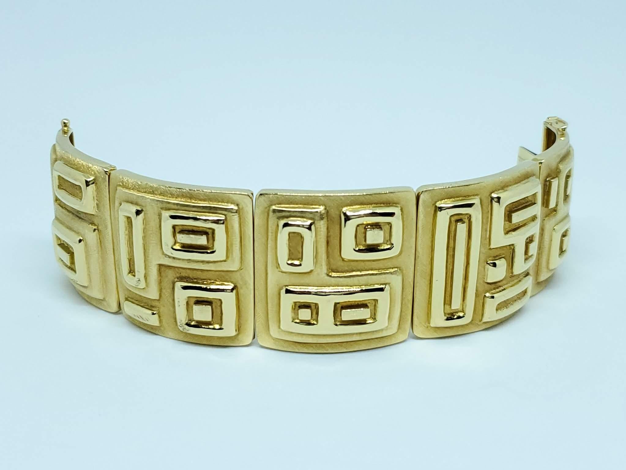 Women's Burle Marx Rare 18 Karat Gold Wide Bracelet For Sale