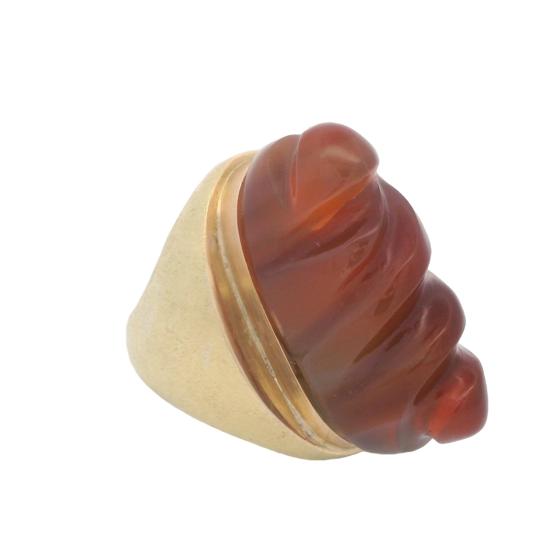 Burle Marx 1960 Brasilien 18Kt Gelbgold Forma Livre Ring mit Achat im Angebot 1