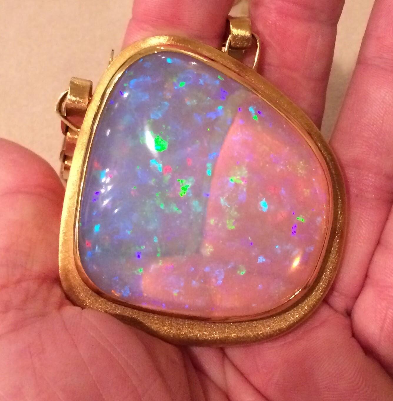 Burle Marx Extremely Rare 18 Karat 267.50 Carat Brazilian Crystal Opal Necklace For Sale 1