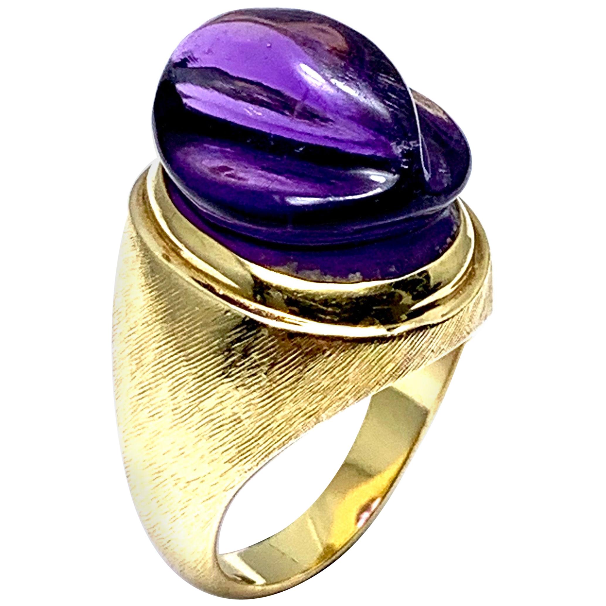 Burle Marx Forma Livre 11.38 Carat Custom Cut Amethyst and 18 Karat Yellow Gold