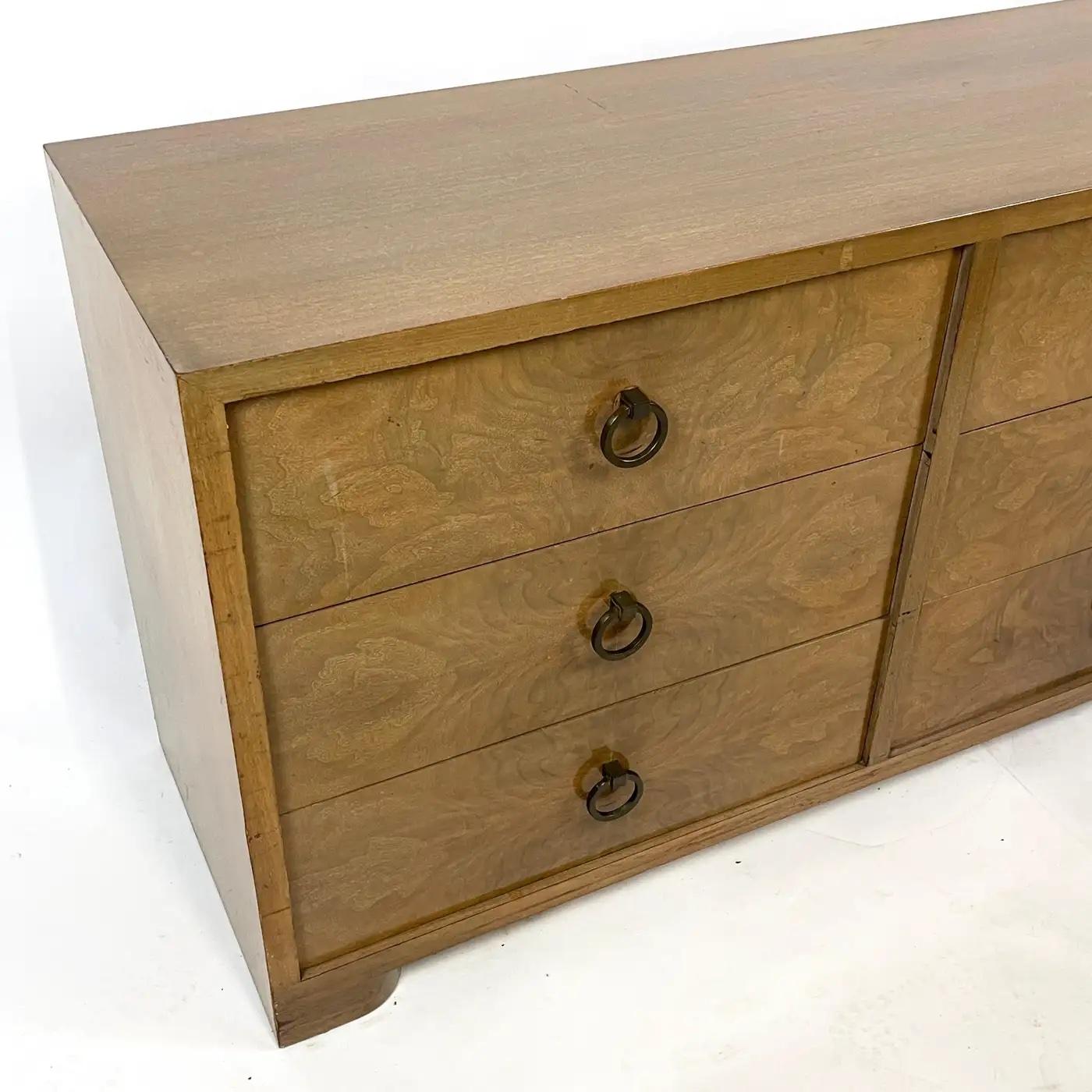 Mid-Century Modern Burled Blonde Mahogany Midcentury 6 Drawer Ring Pull Dresser  Red Lion Furniture For Sale