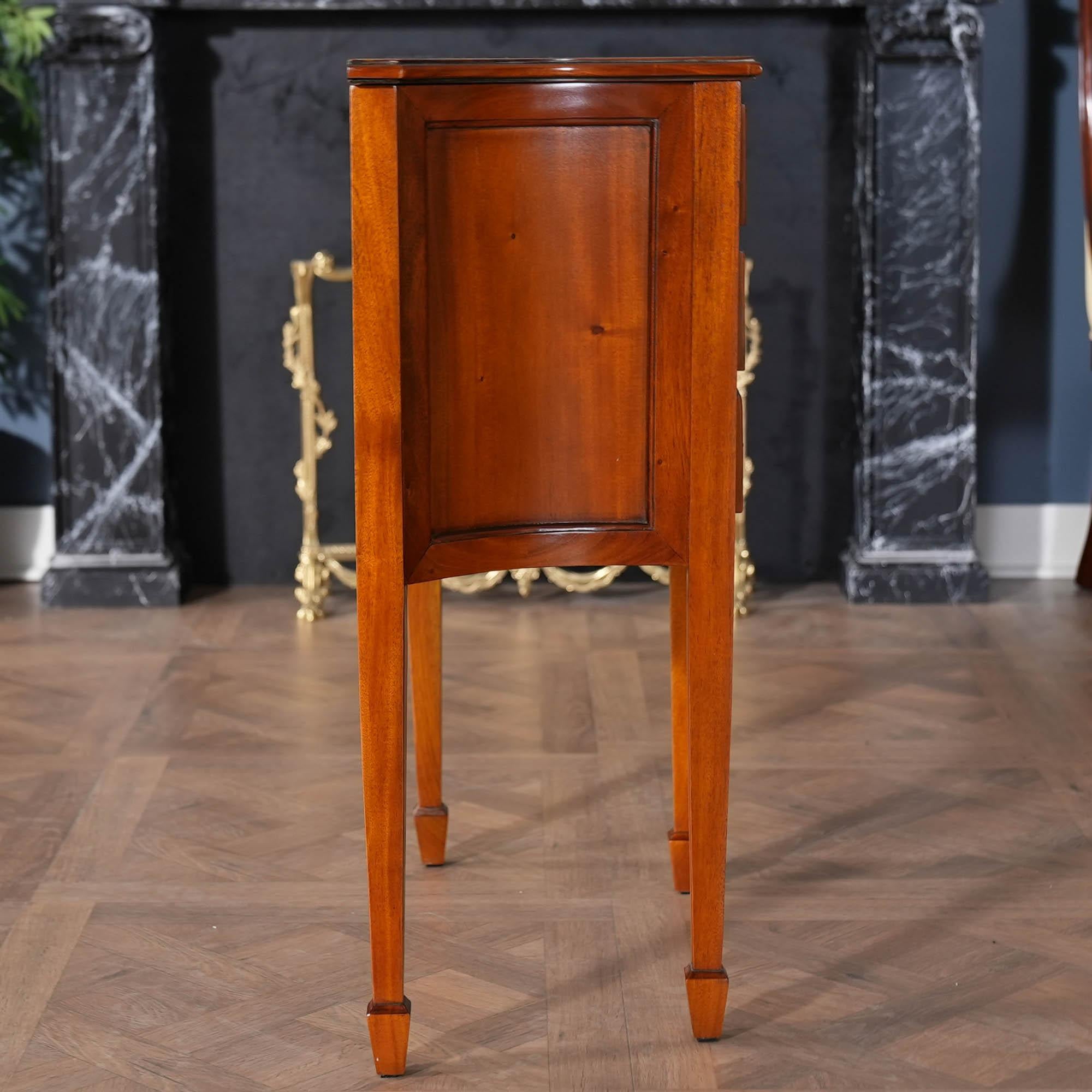 Commode à incrustation en vente 3