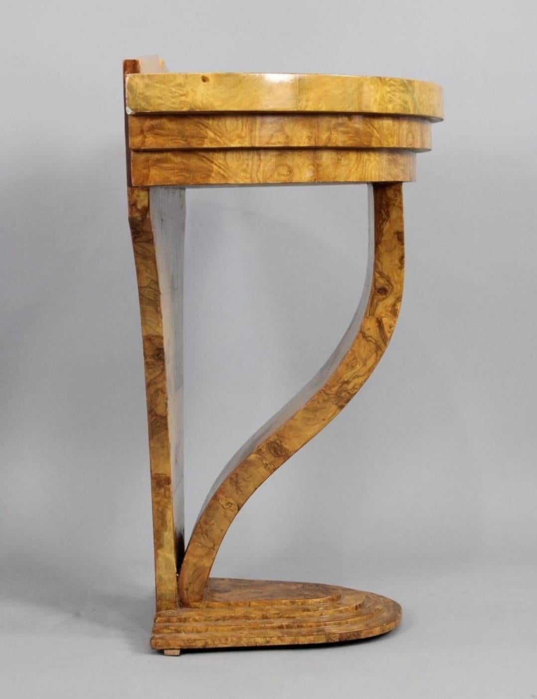 Burled Elm Art Deco Console Table In Good Condition In Hudson, NY