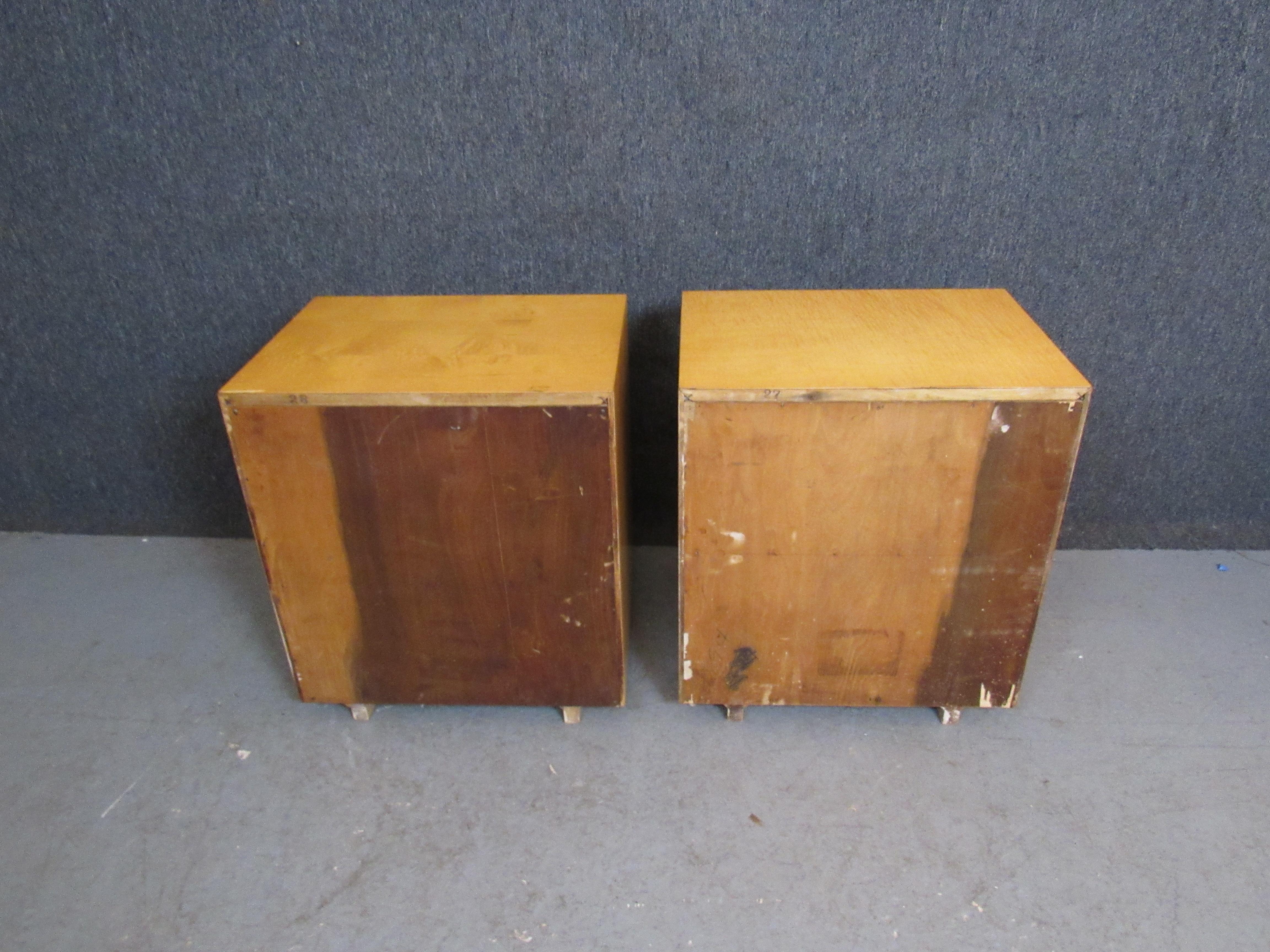 20th Century Burled Maple and Brass Nightstands after Heywood Wakefield For Sale