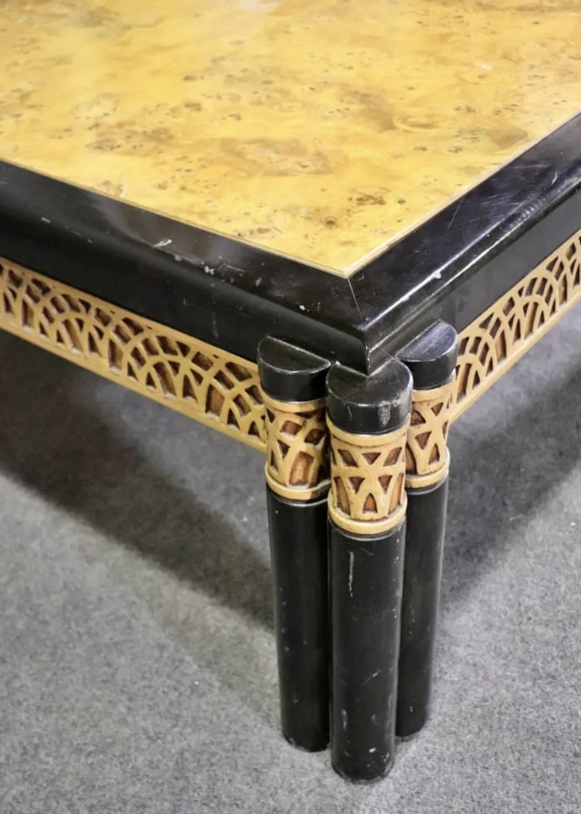 20ième siècle Table basse en bois d'olivier brossé en vente