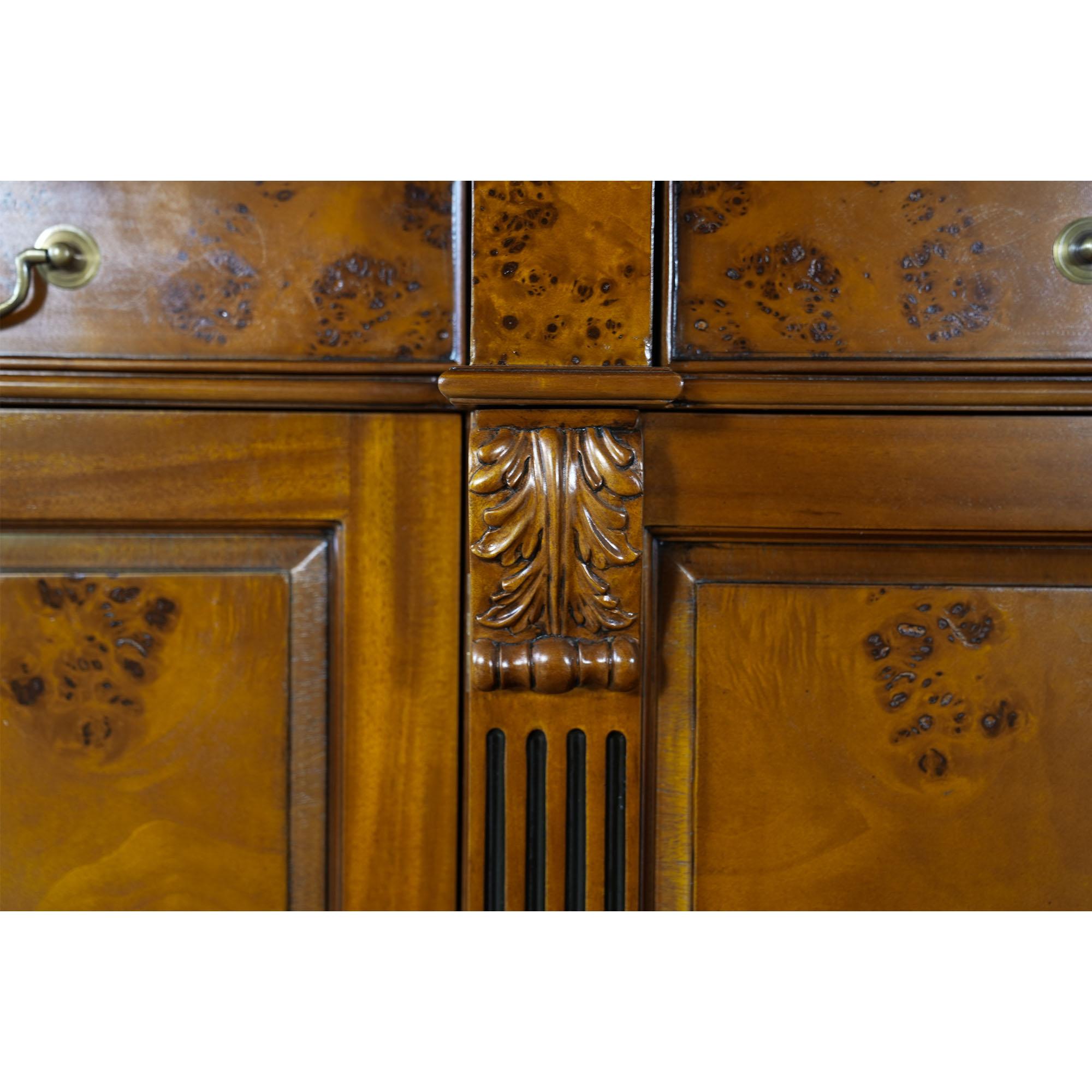 Penhurst-Sideboard mit Wurzelholz im Angebot 1