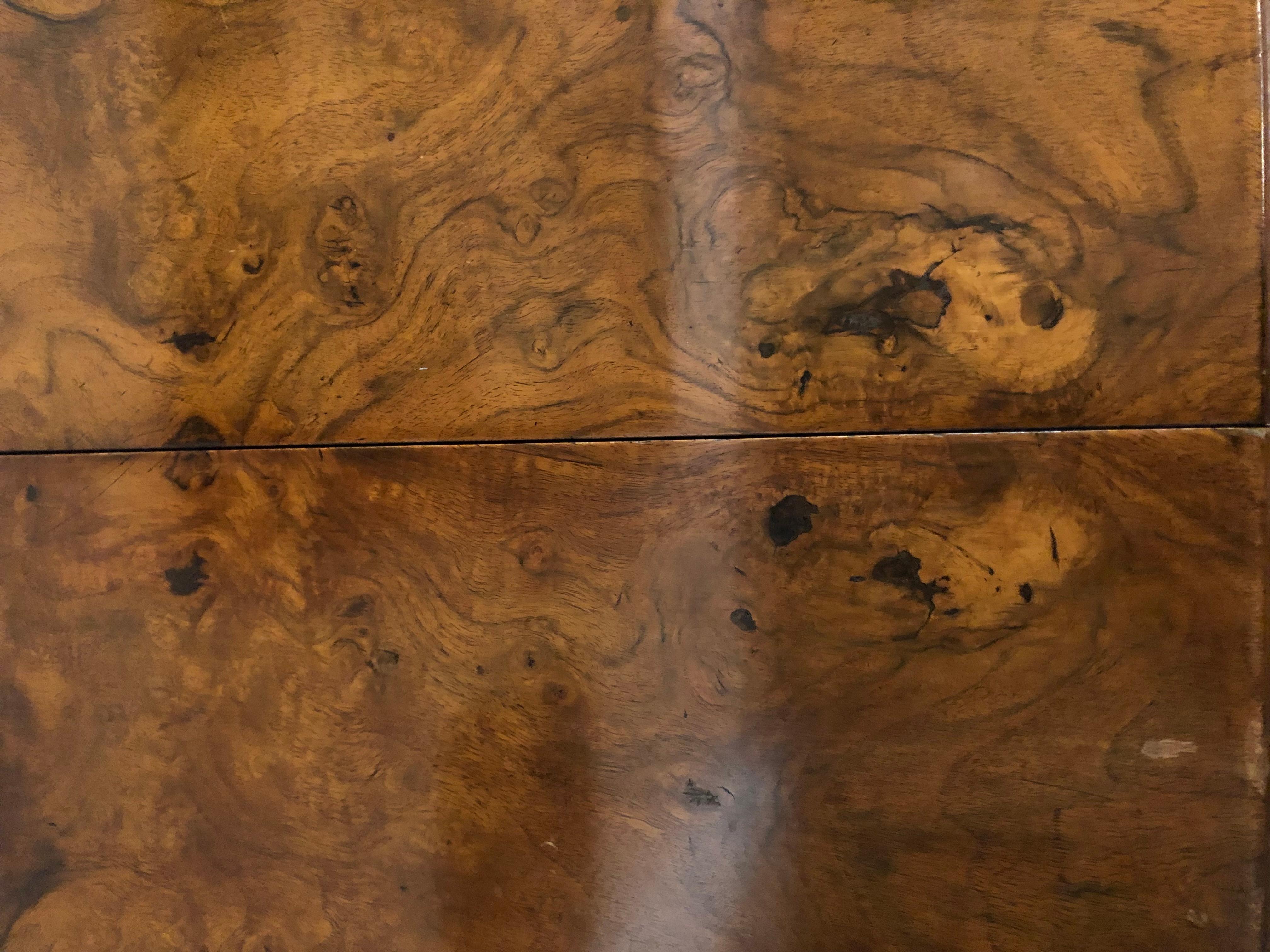 Burled Walnut Console Table, American,  Herter Brothers, 19th Century For Sale 3