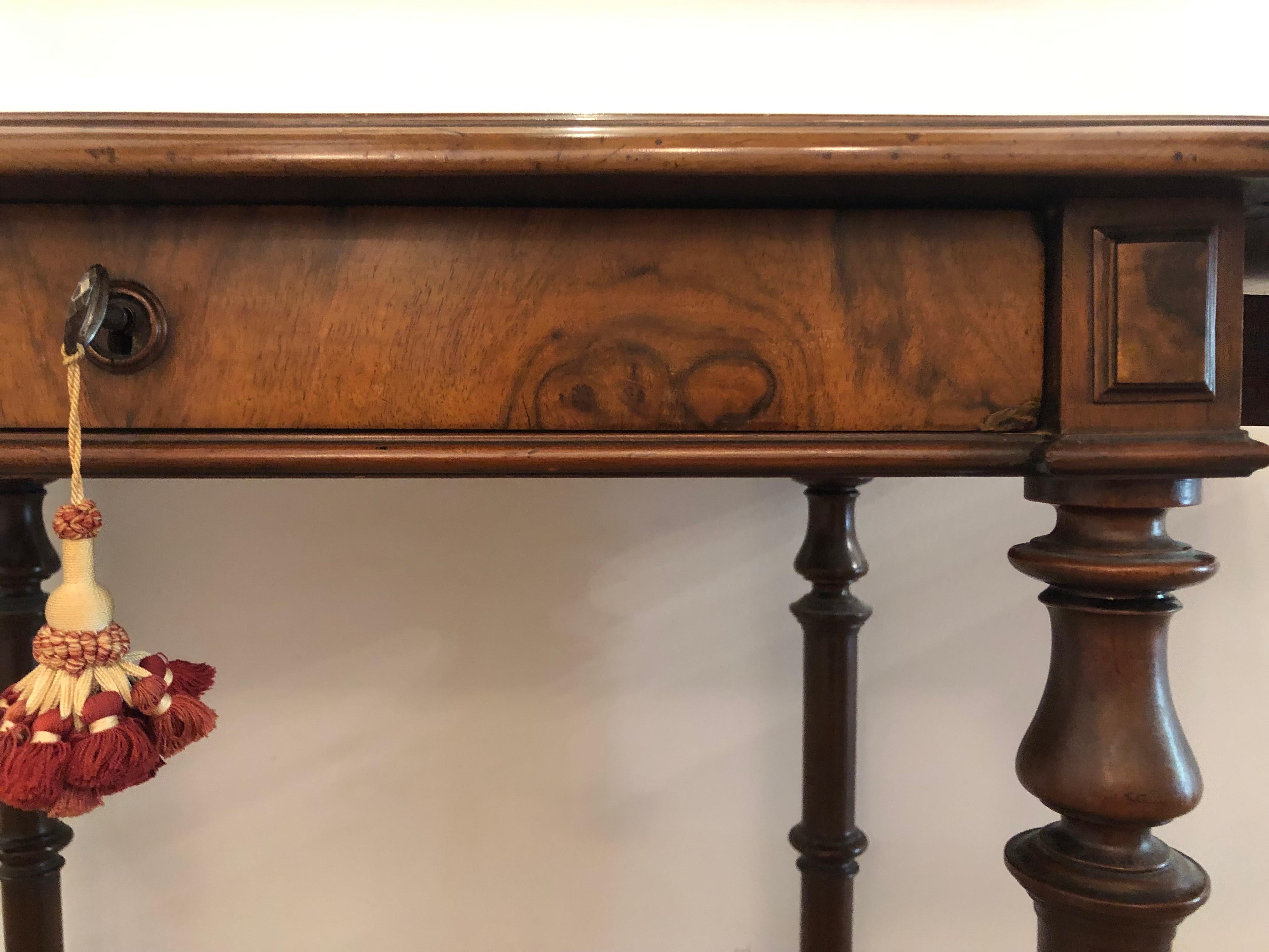  Burled Walnut Console Table with Two Drop Leaves For Sale 3