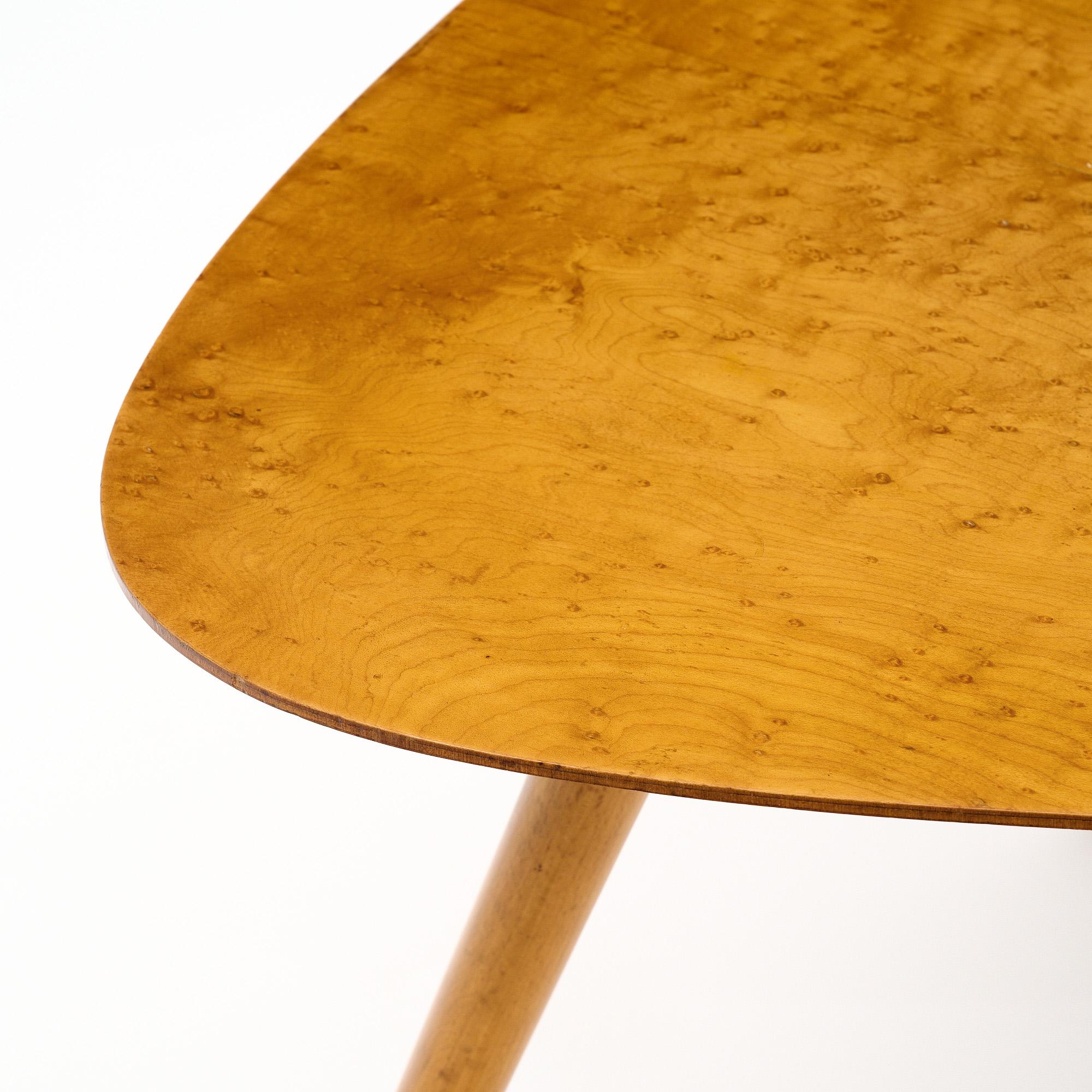 Burled Wood Mid-Century Italian Side Table For Sale 2