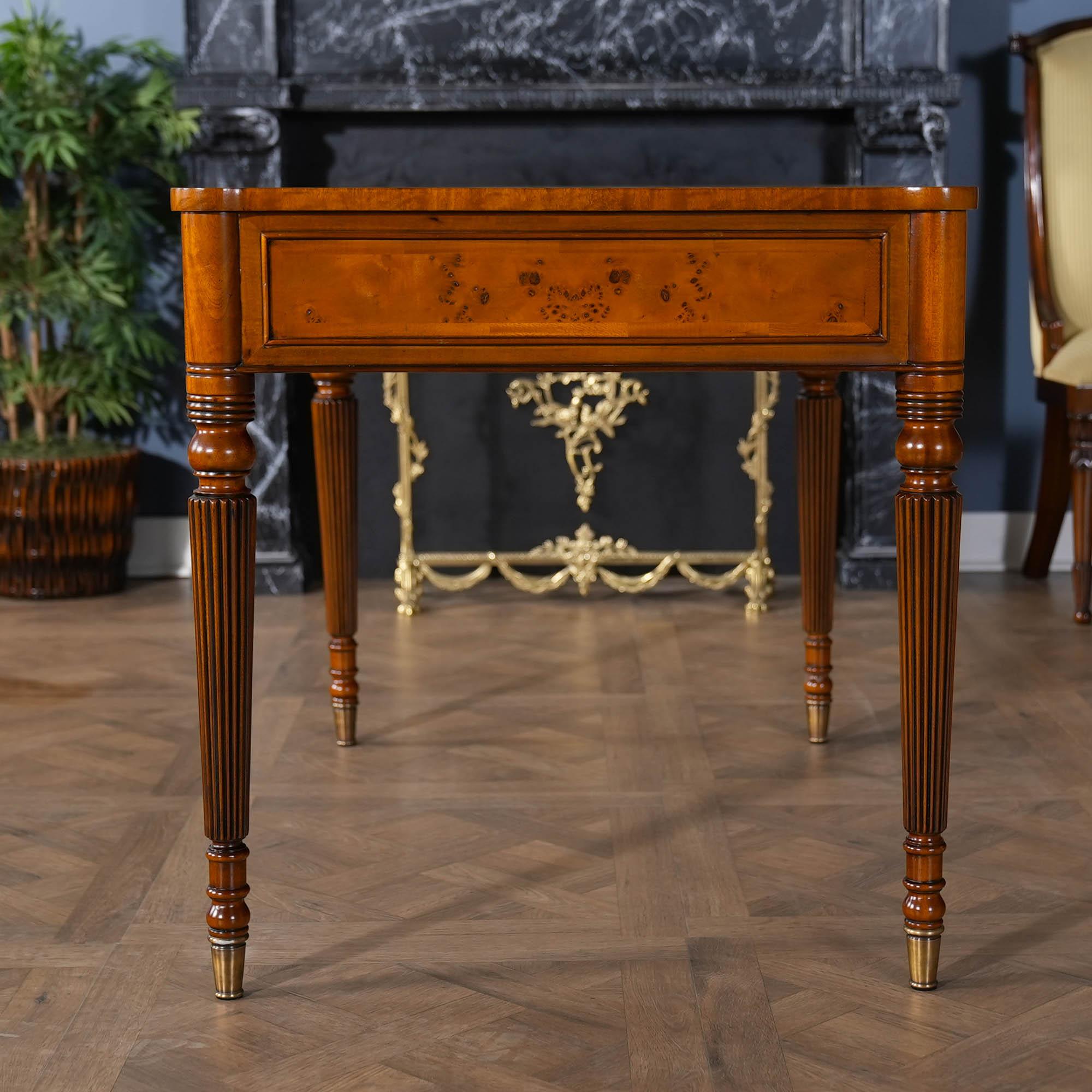 Noppenschreibtisch im Angebot 3