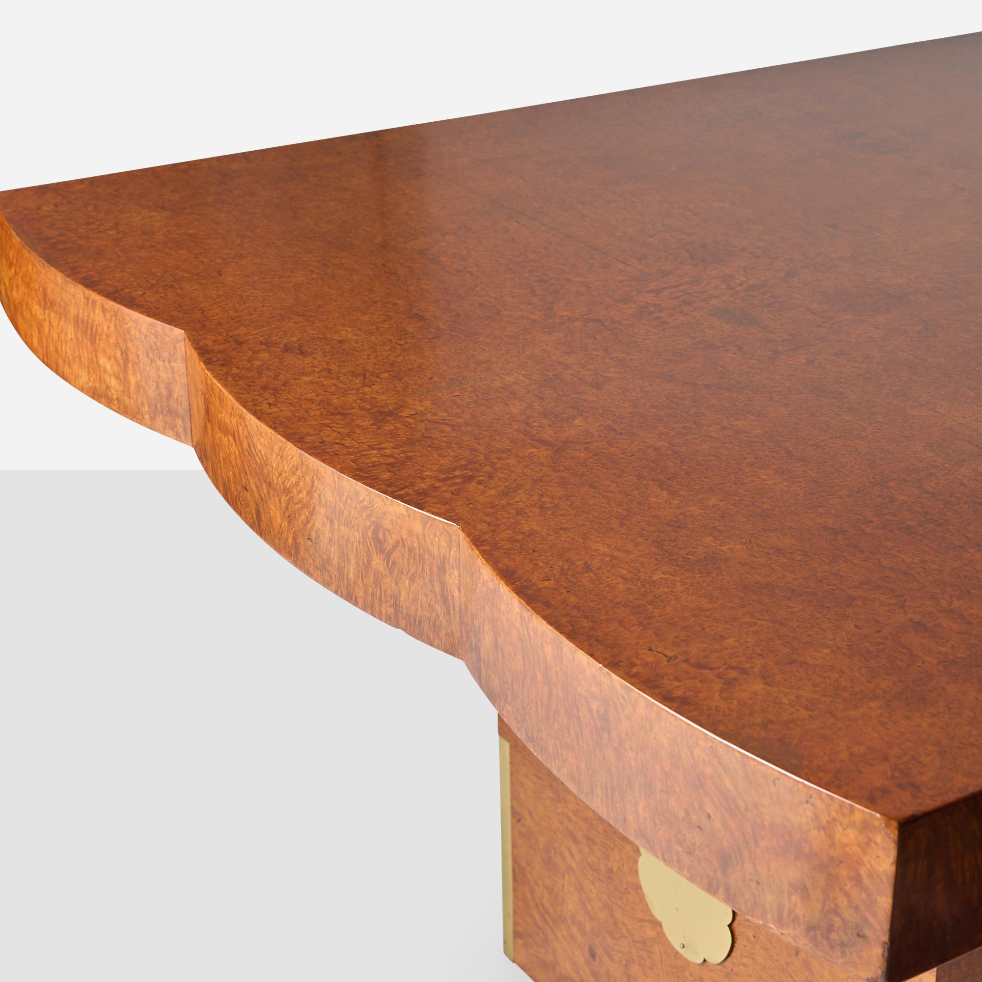 Laiton Table de salle à manger en bois et laiton par Roger Bal en vente