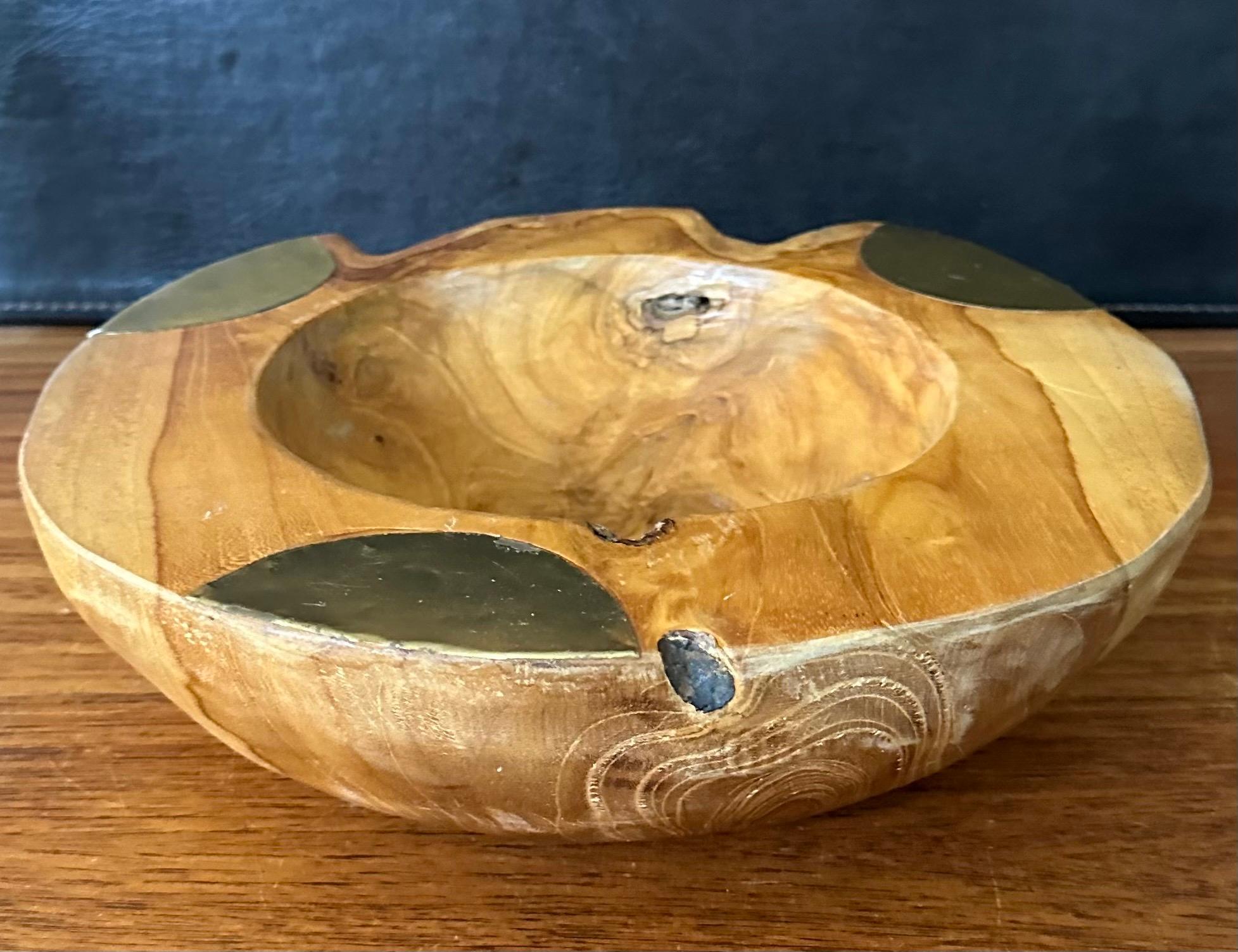 Burlwood Centerpiece Bowl with Brass Accents For Sale 3