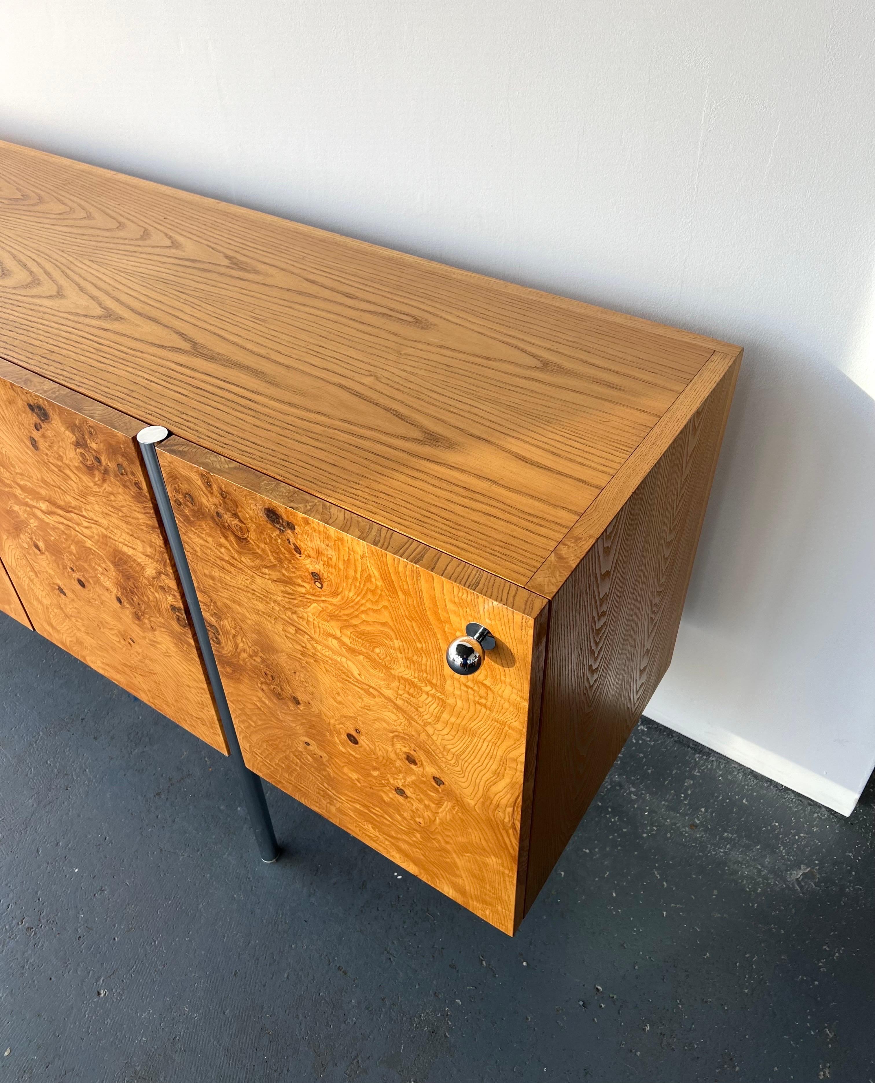 Burlwood Veneer and Chrome Console Table In Good Condition For Sale In London, GB