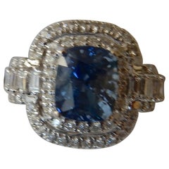 Burma 3.65ct Blue Sapphire 18k Ring 
Certificate