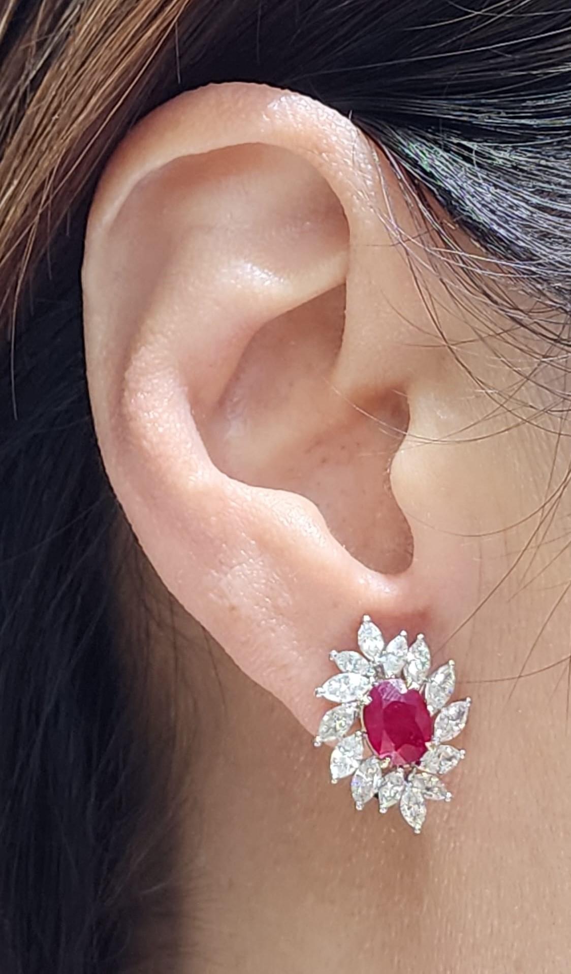 GIA Certified 2.98 Carat Burma Ruby Diamond Earrings in 18K White Gold In New Condition For Sale In Hong Kong, HK