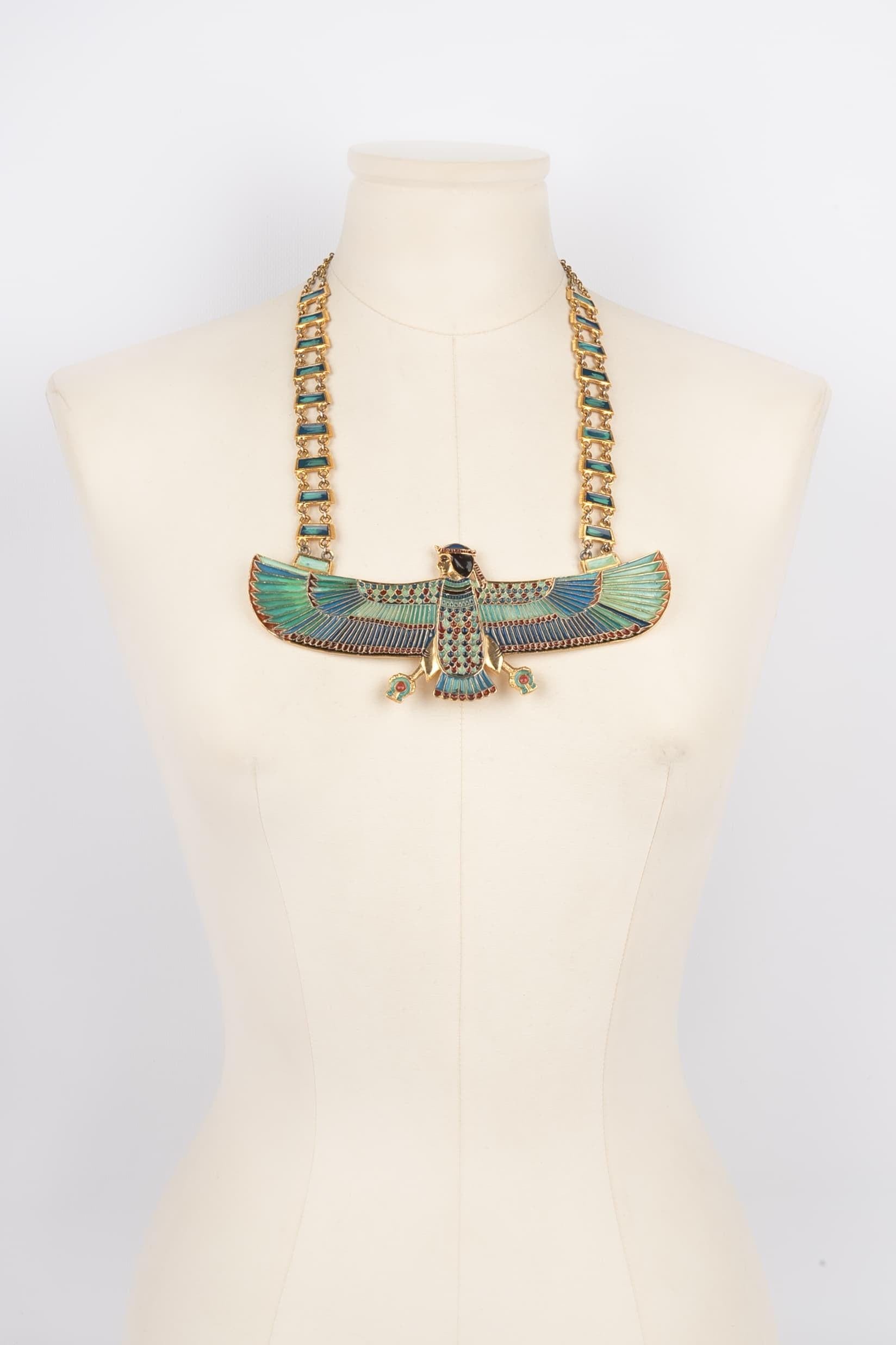 Burma - Burma golden metal dickey necklace with enamel. Collection designed for the Louvre museum.

Additional information:
Condition: Very good condition
Dimensions: Length: 60 cm

Seller Reference: BC20