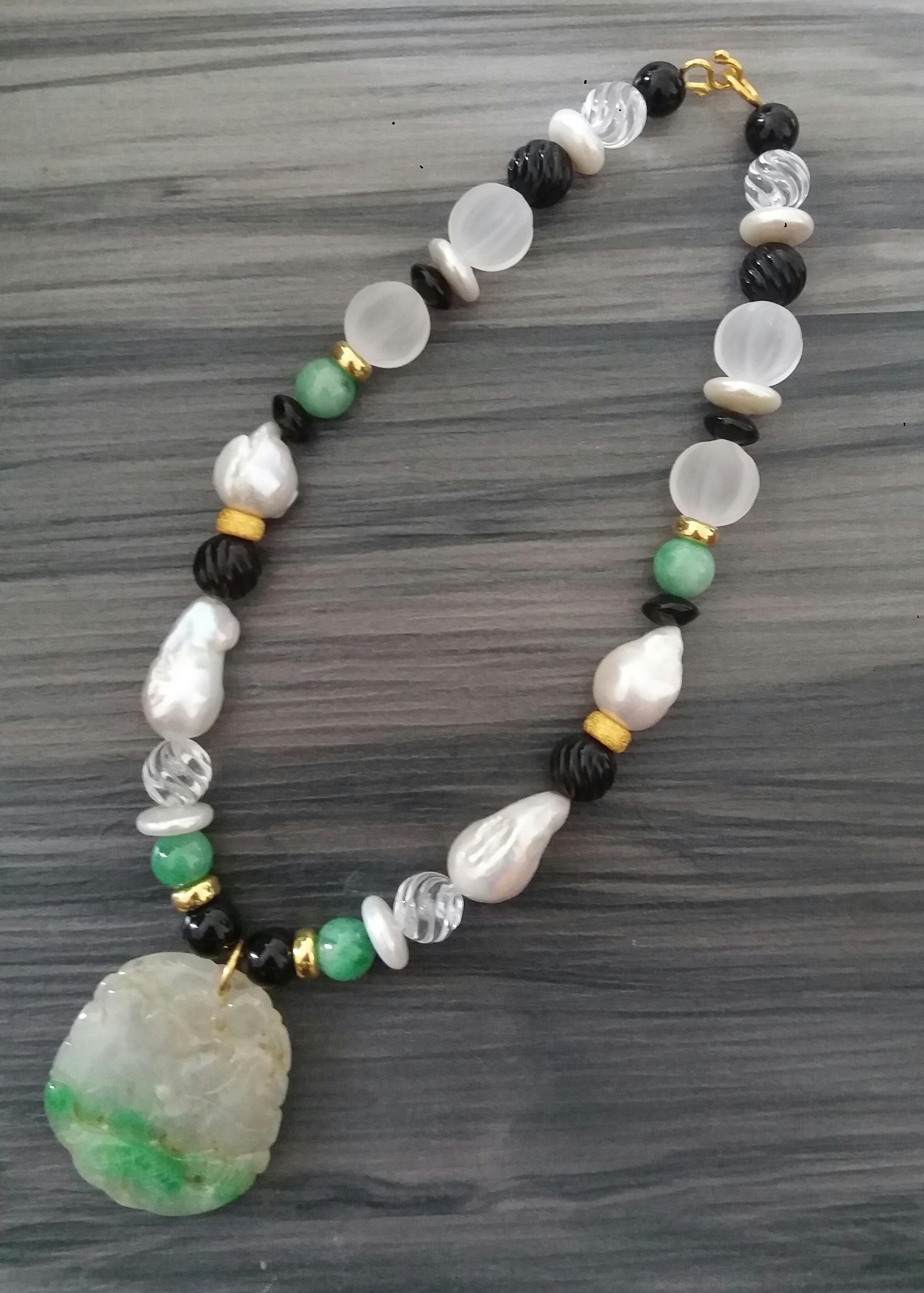 Burma Jade Pendant Baroque Pearls Rock Crystal Black Onyx Yellow Gold Necklaces In Good Condition For Sale In Bangkok, TH