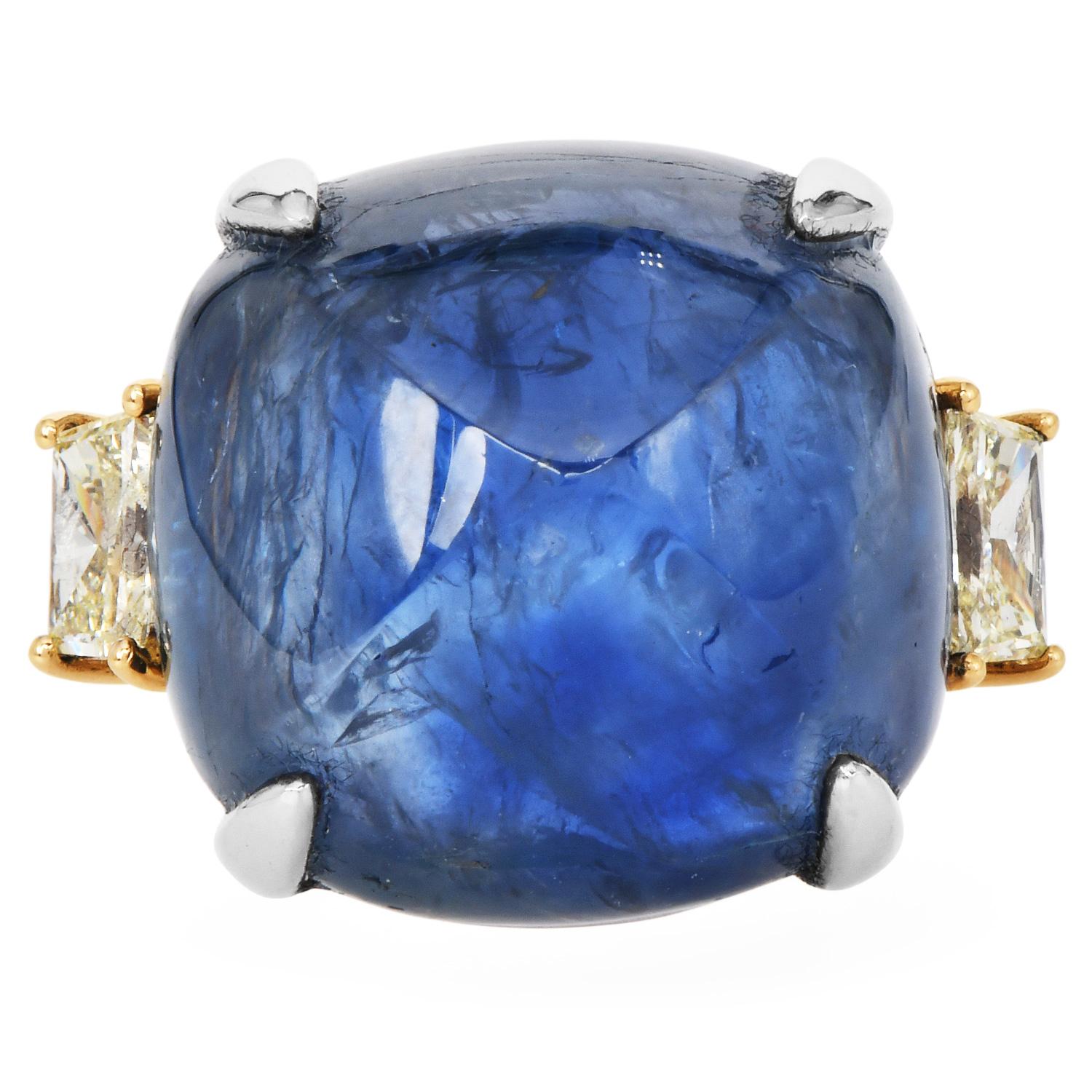 Excepcional zafiro Pan de Azúcar Anillo hecho a mano con un fascinante zafiro de Birmania sin tratamiento térmico, procedente de Myanmar, que captura la belleza natural y el brillo de las gemas extraídas de la tierra.

La pieza central es un