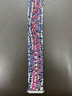 Bracelet en platine avec saphirs bleus et roses de Birmanie non chauffés et spinelles cabochons de diamants