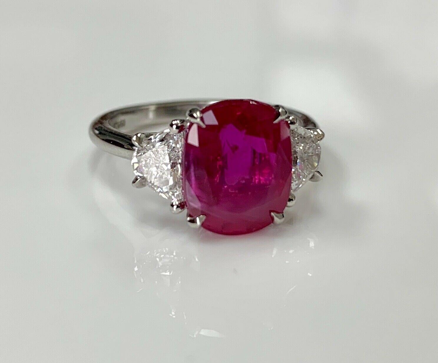 Oval Cut Burma ‘No Heat’ Ruby 5.53 Carat and Diamond Cocktail Ring Gubelin Certified For Sale