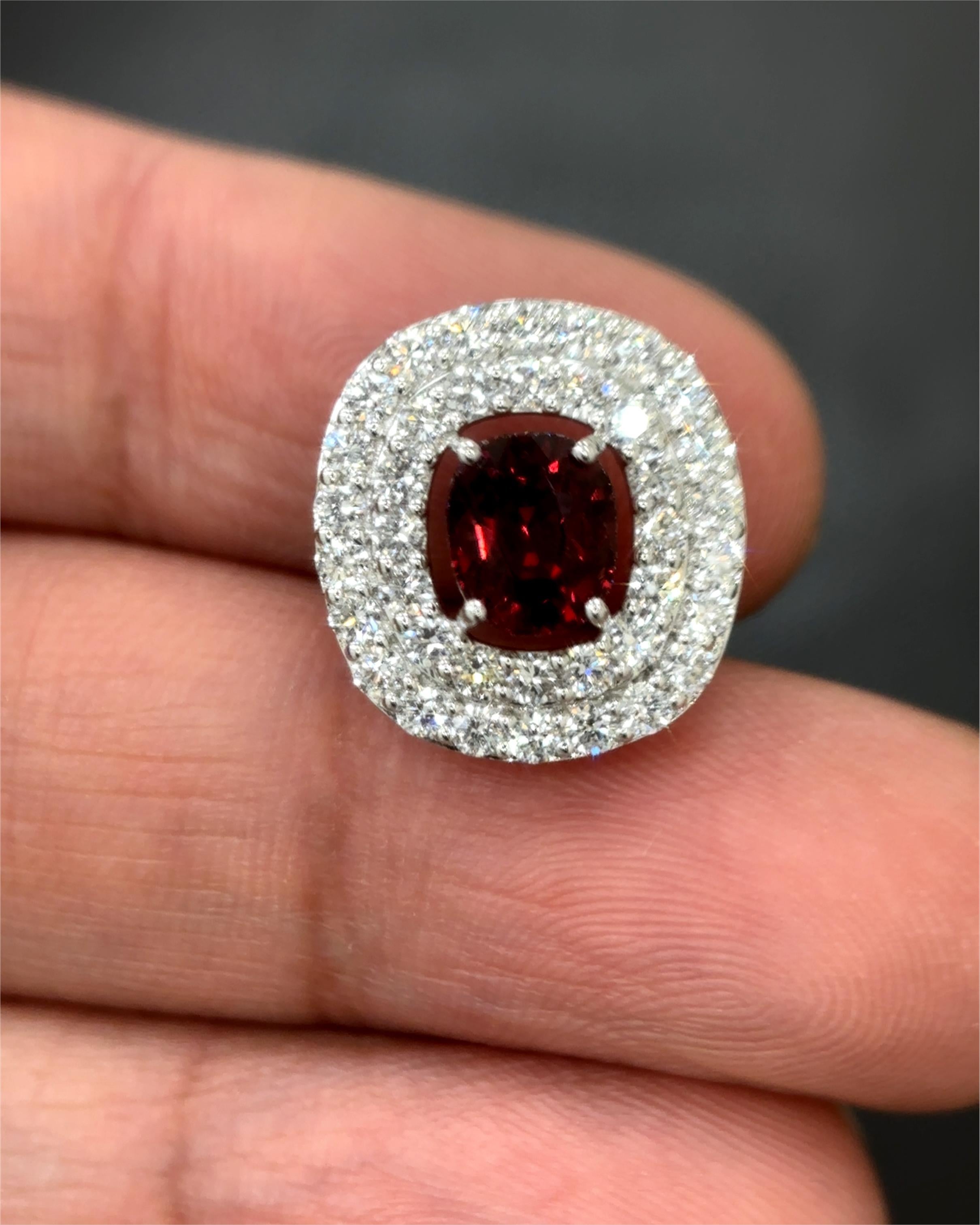 Burma No Heat Vivid Red Spinel Diamond Pendentif en or blanc 18K en vente 5