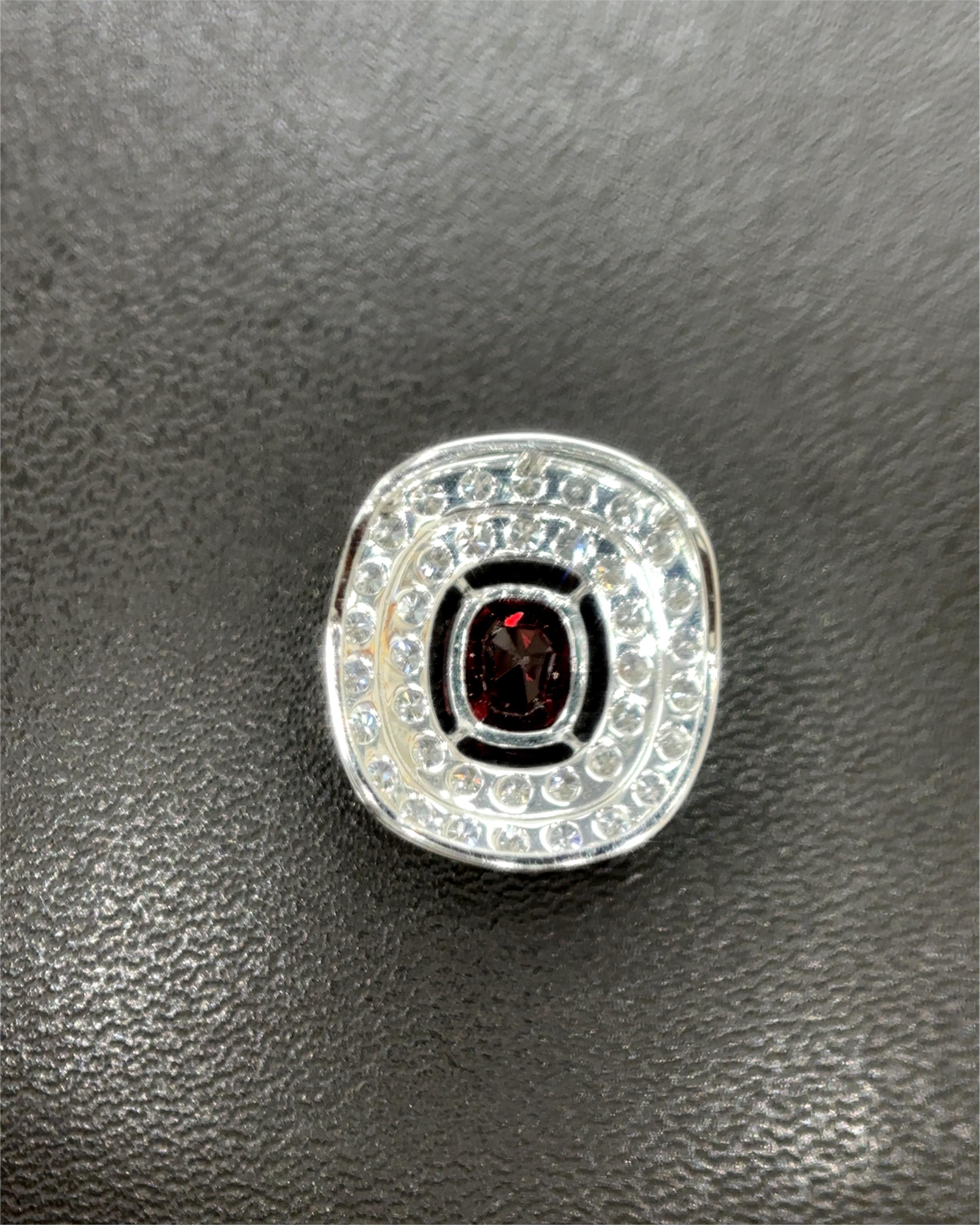 Burma No Heat Vivid Red Spinel Diamond Pendentif en or blanc 18K en vente 6