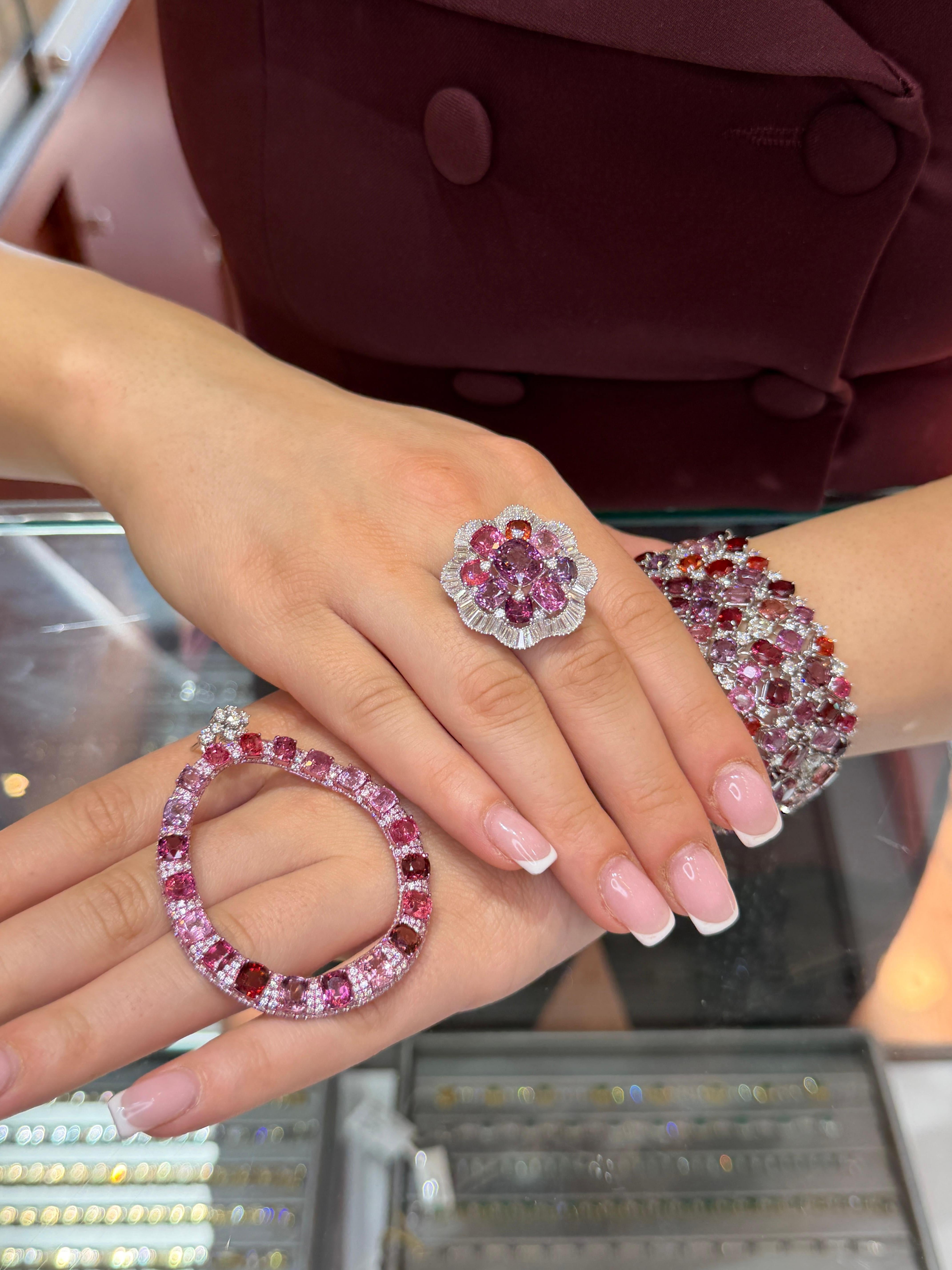 Bague de déclaration avec spinelle rose de Birmanie 10,53ct et diamant baguette en blanc 18K en vente 5