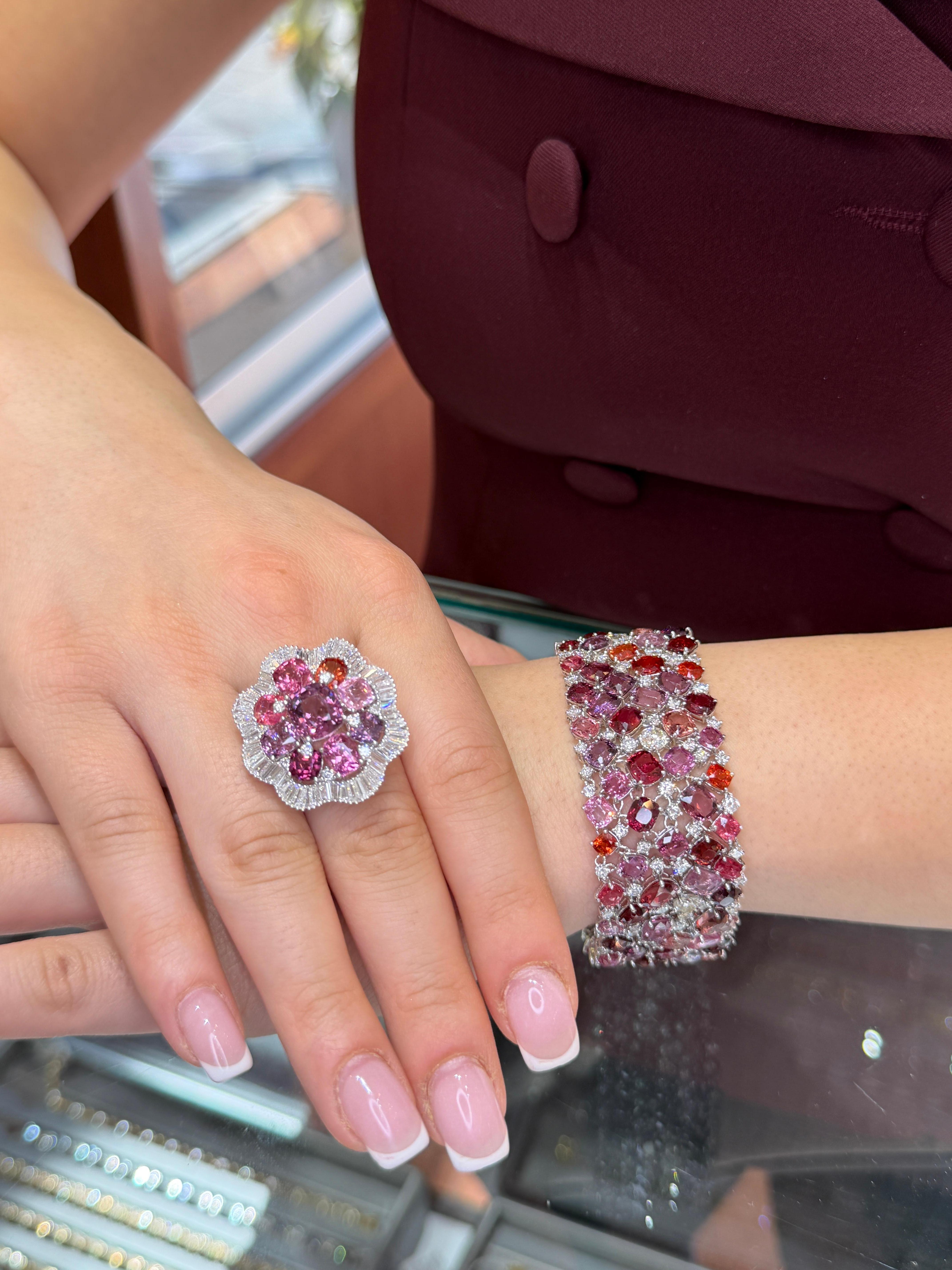 Bague de déclaration avec spinelle rose de Birmanie 10,53ct et diamant baguette en blanc 18K en vente 1