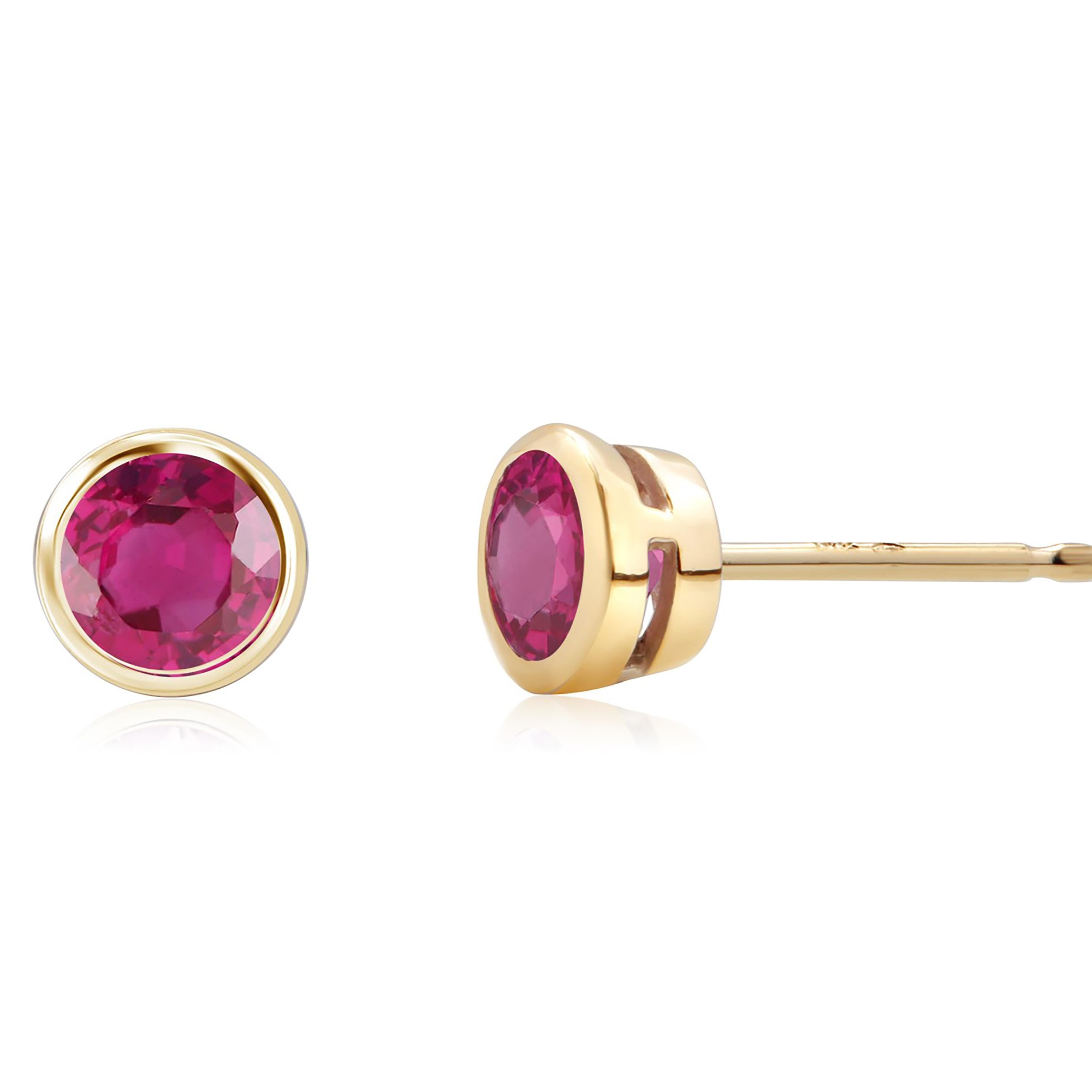 Round Cut Burma Round Ruby 0.40 Carat Bezel Set Yellow Gold 0.15 Inch Stud Earrings For Sale