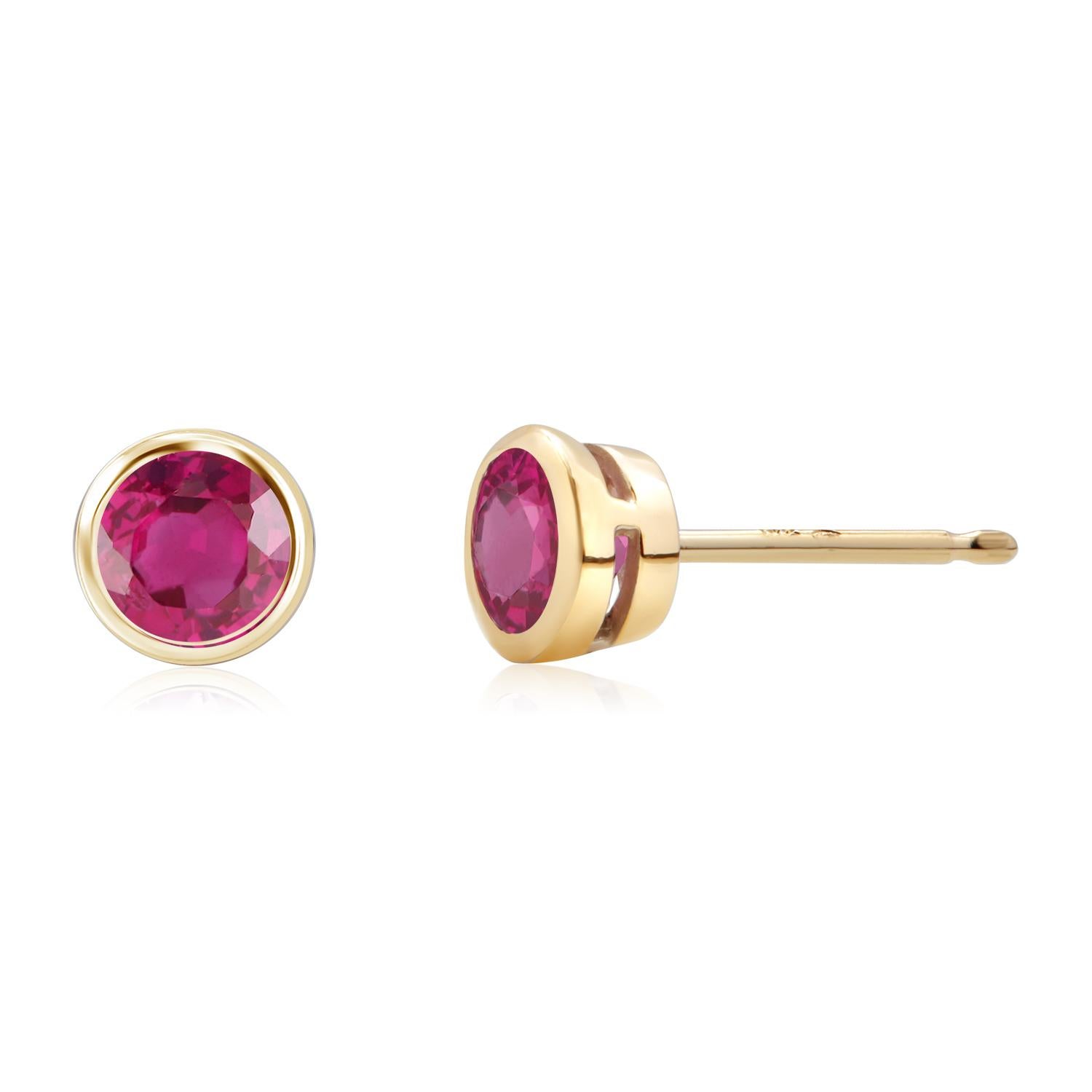 Women's or Men's Burma Round Ruby 0.40 Carat Bezel Set Yellow Gold 0.15 Inch Stud Earrings For Sale